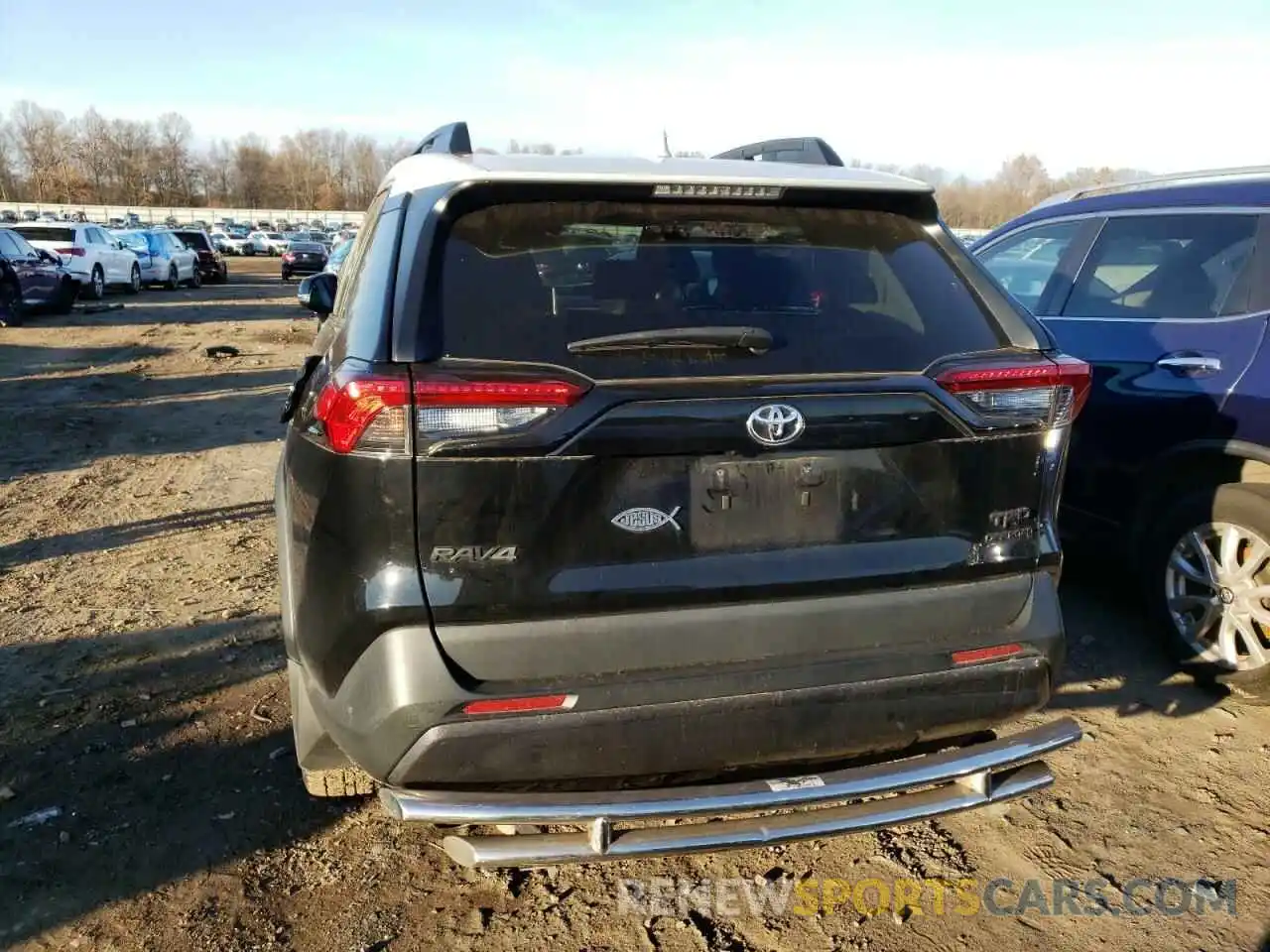 6 Photograph of a damaged car 2T3J1RFV8LC098110 TOYOTA RAV4 2020