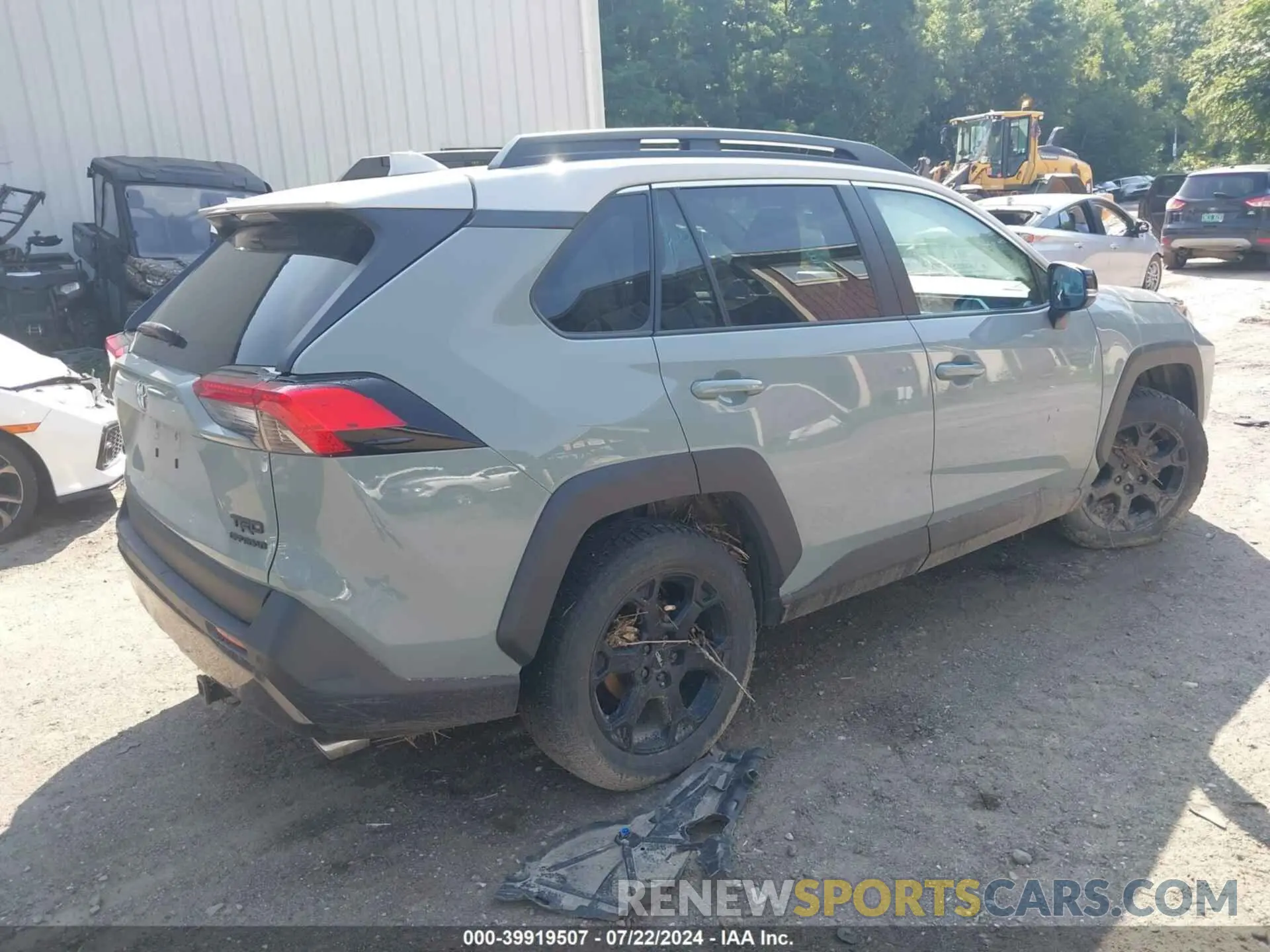 4 Photograph of a damaged car 2T3J1RFV9LC063477 TOYOTA RAV4 2020