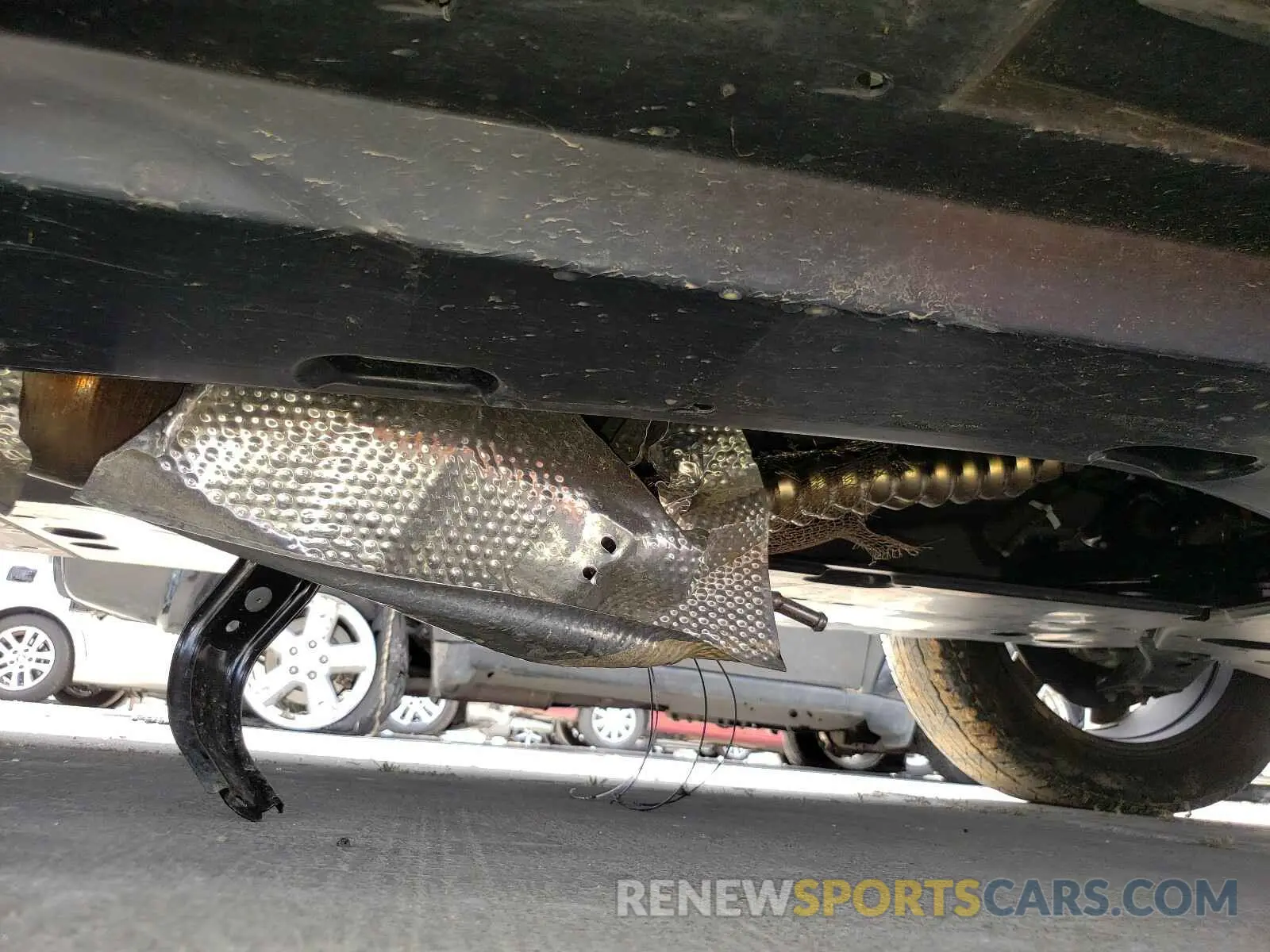 9 Photograph of a damaged car 2T3J1RFV9LC065570 TOYOTA RAV4 2020