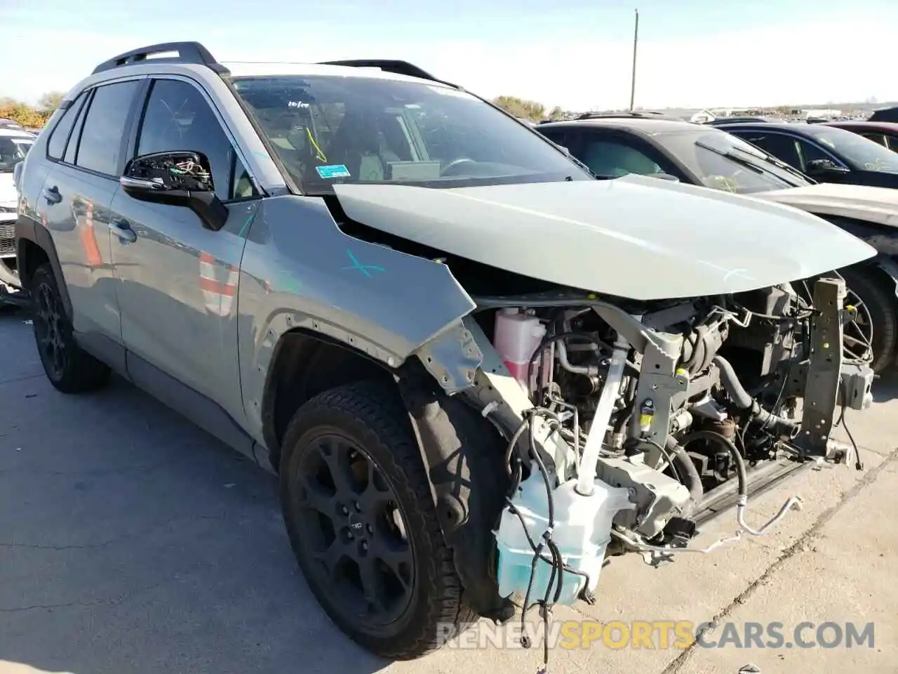 1 Photograph of a damaged car 2T3J1RFV9LC075774 TOYOTA RAV4 2020