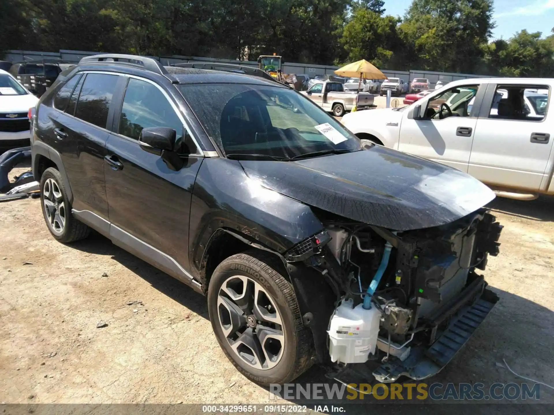 1 Photograph of a damaged car 2T3J1RFV9LC093949 TOYOTA RAV4 2020