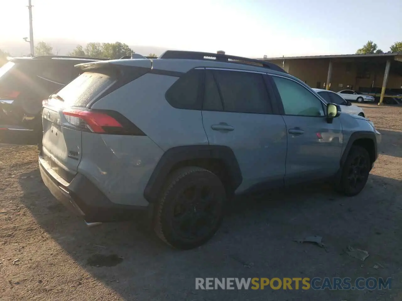 3 Photograph of a damaged car 2T3J1RFVXLC075458 TOYOTA RAV4 2020