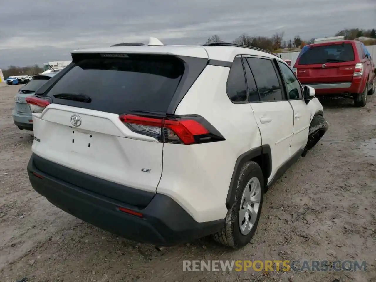 4 Photograph of a damaged car 2T3K1RFV0LC060987 TOYOTA RAV4 2020