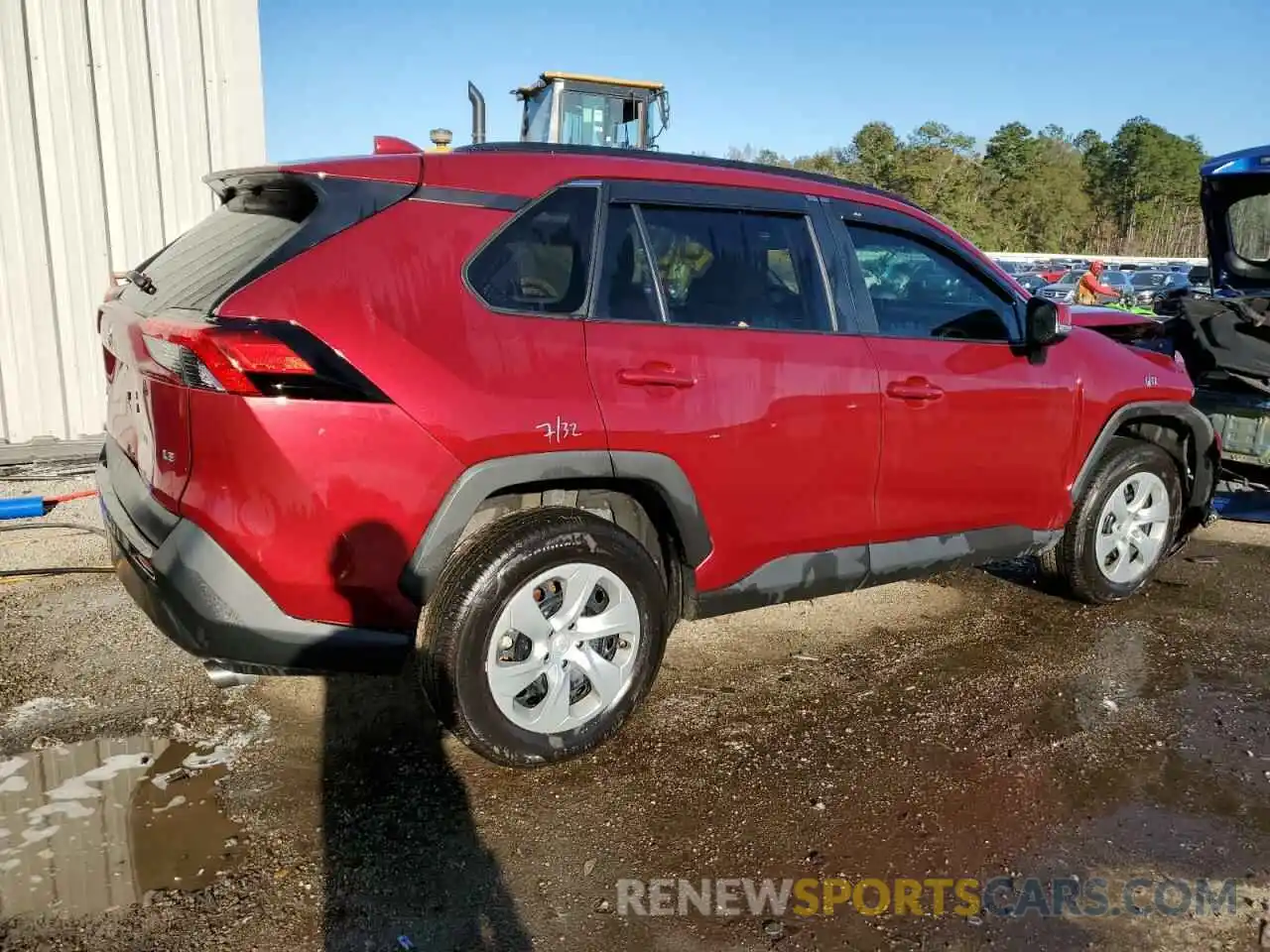 3 Photograph of a damaged car 2T3K1RFV0LW061779 TOYOTA RAV4 2020