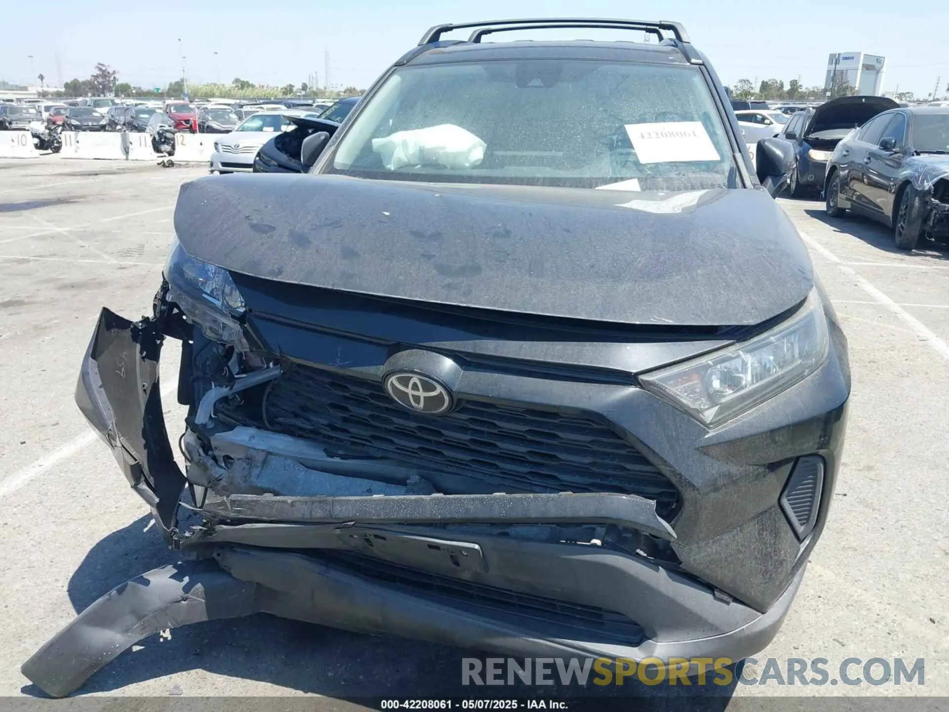 6 Photograph of a damaged car 2T3K1RFV0LW064469 TOYOTA RAV4 2020