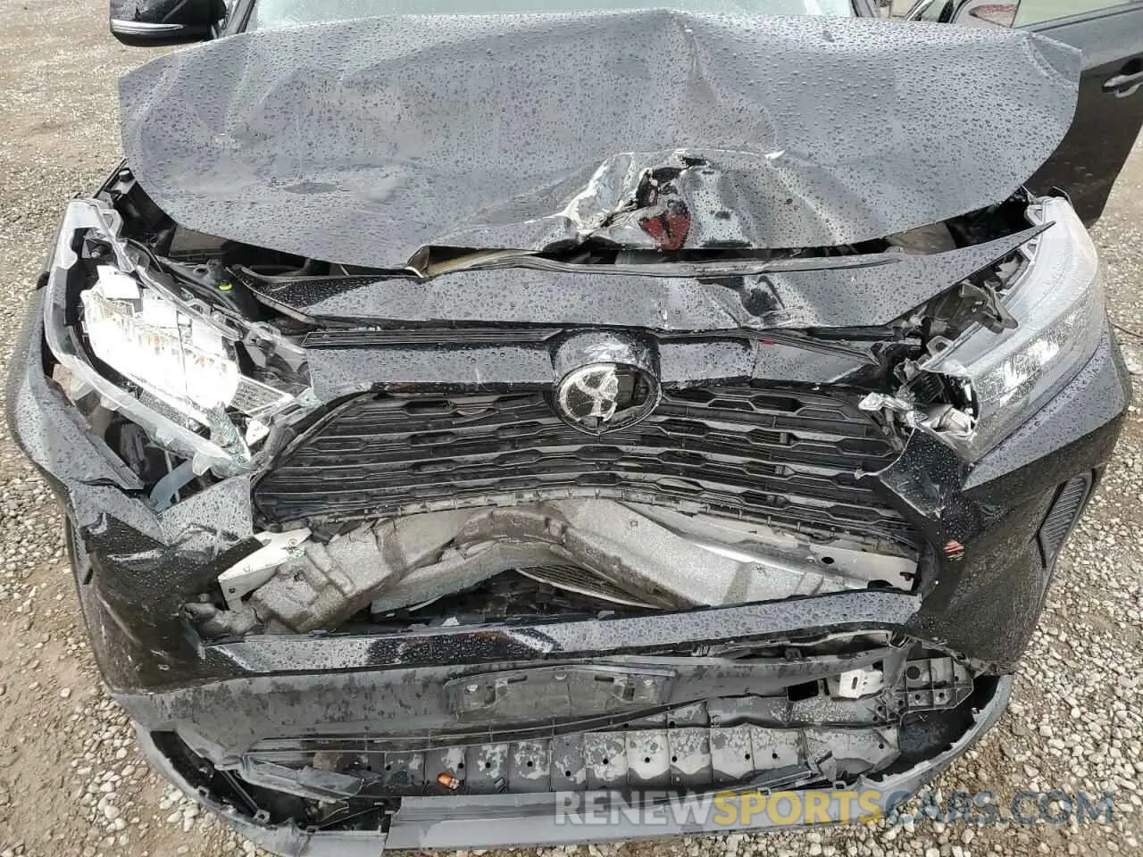 13 Photograph of a damaged car 2T3K1RFV0LW085581 TOYOTA RAV4 2020