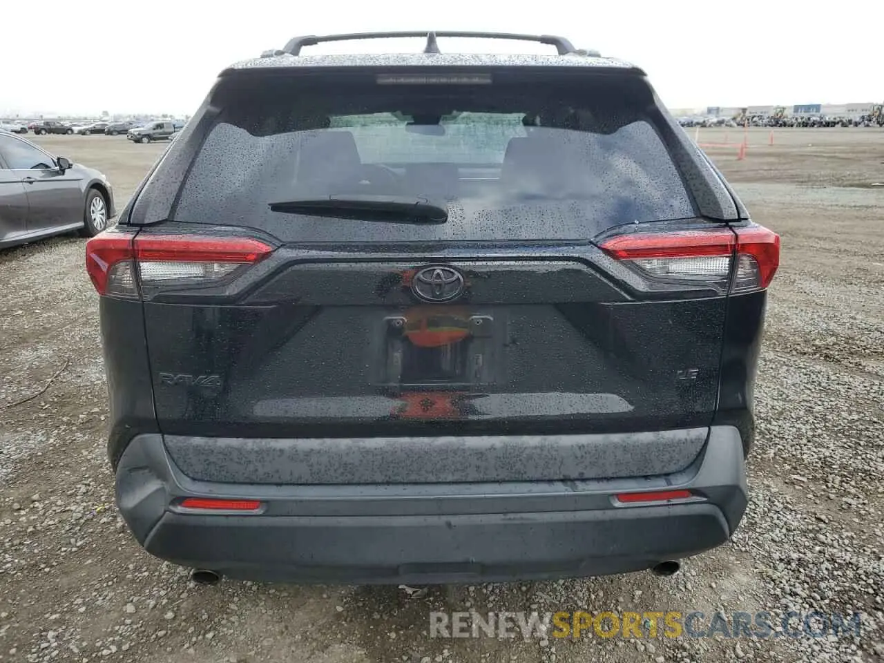6 Photograph of a damaged car 2T3K1RFV0LW085581 TOYOTA RAV4 2020