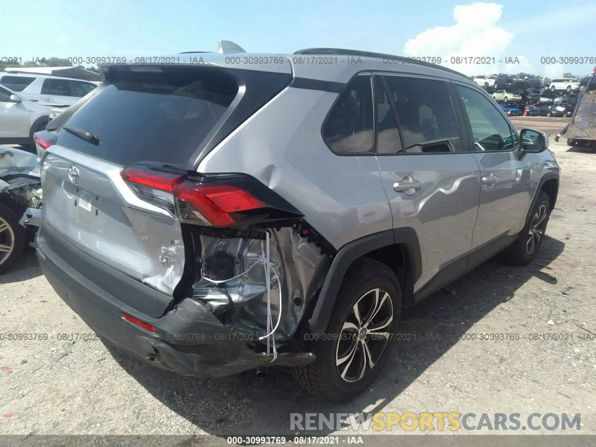 4 Photograph of a damaged car 2T3K1RFV1LC039579 TOYOTA RAV4 2020