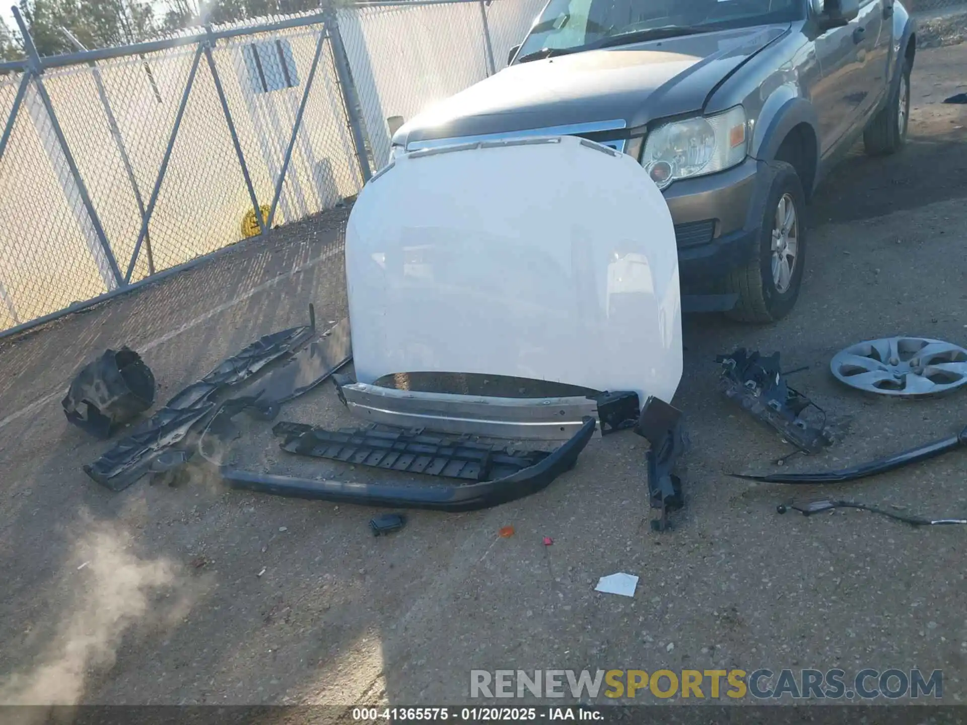 12 Photograph of a damaged car 2T3K1RFV1LC061534 TOYOTA RAV4 2020