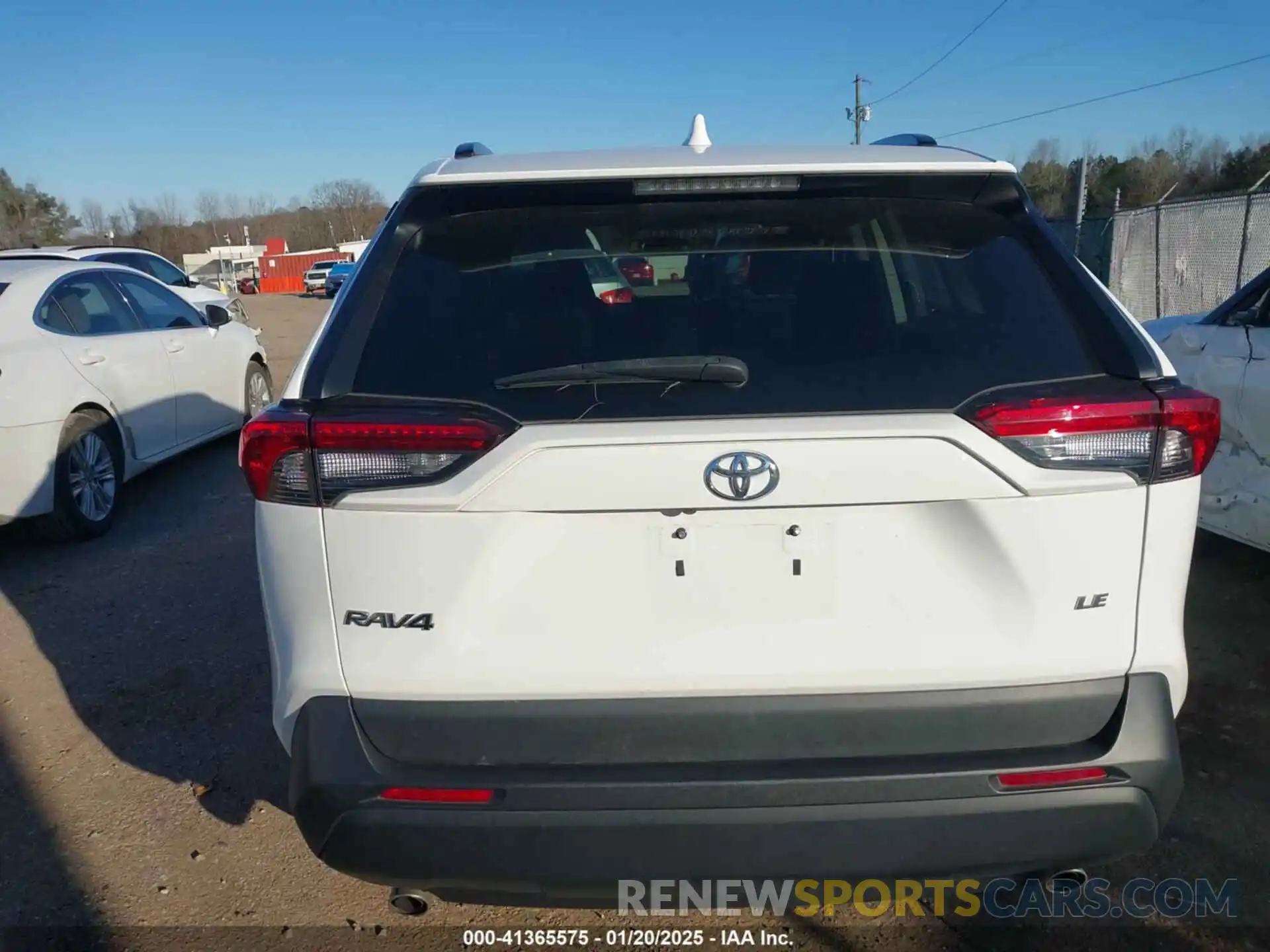 17 Photograph of a damaged car 2T3K1RFV1LC061534 TOYOTA RAV4 2020