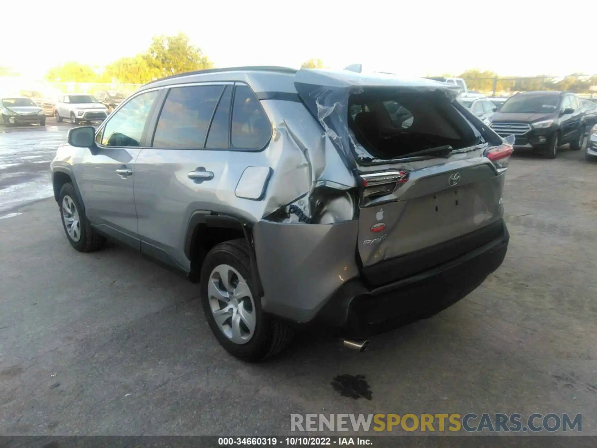 3 Photograph of a damaged car 2T3K1RFV1LC068600 TOYOTA RAV4 2020