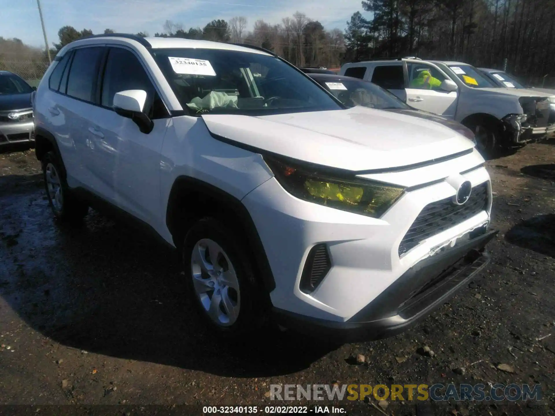 1 Photograph of a damaged car 2T3K1RFV1LW061273 TOYOTA RAV4 2020