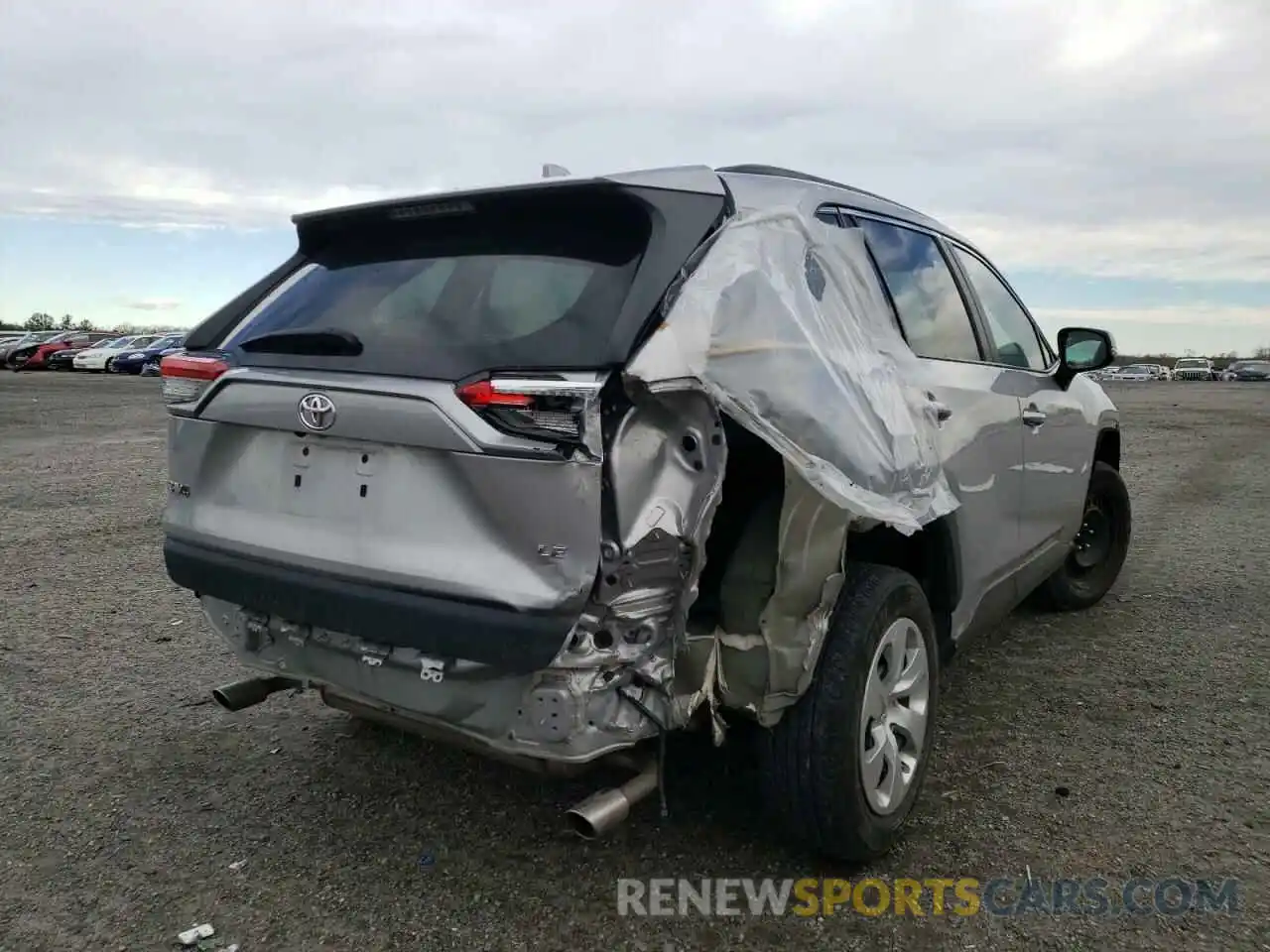 9 Photograph of a damaged car 2T3K1RFV3LW090998 TOYOTA RAV4 2020