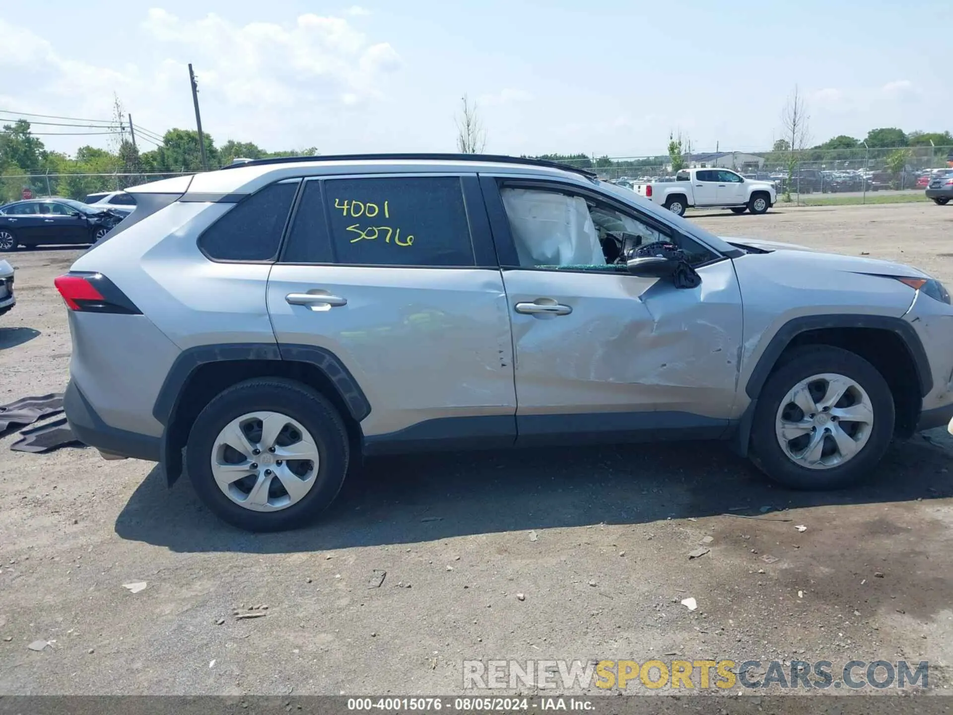 13 Photograph of a damaged car 2T3K1RFV3LW097658 TOYOTA RAV4 2020