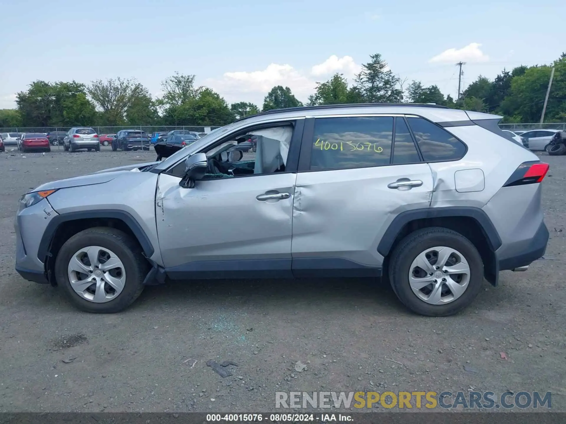 14 Photograph of a damaged car 2T3K1RFV3LW097658 TOYOTA RAV4 2020
