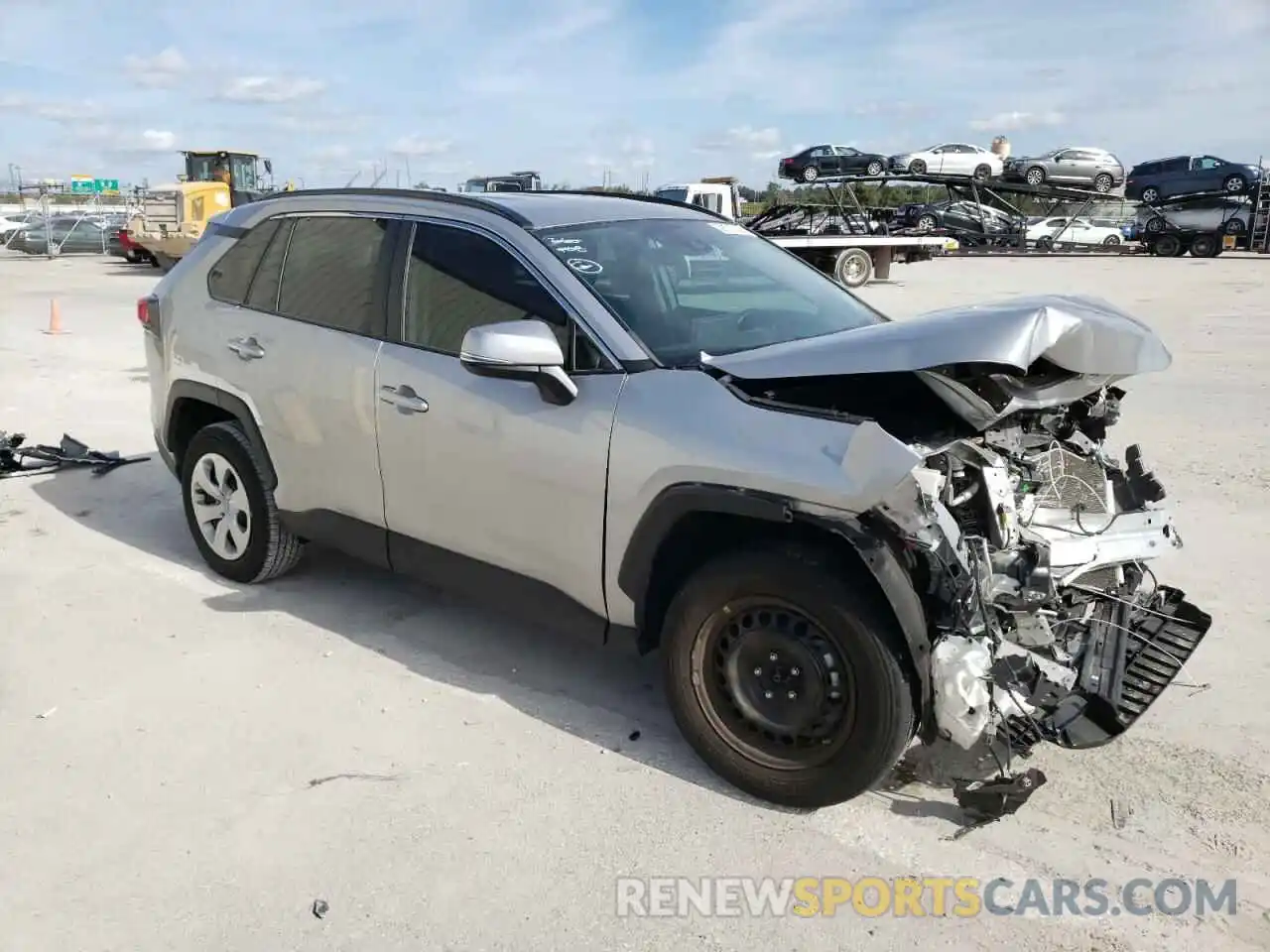 4 Photograph of a damaged car 2T3K1RFV4LC055811 TOYOTA RAV4 2020