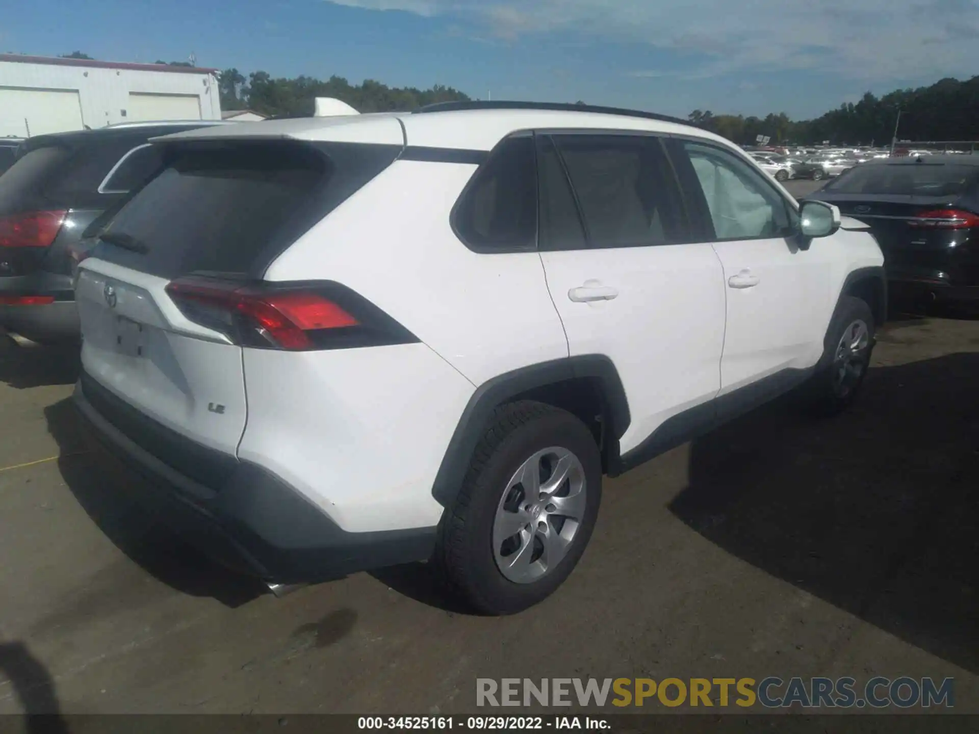 4 Photograph of a damaged car 2T3K1RFV4LC065187 TOYOTA RAV4 2020