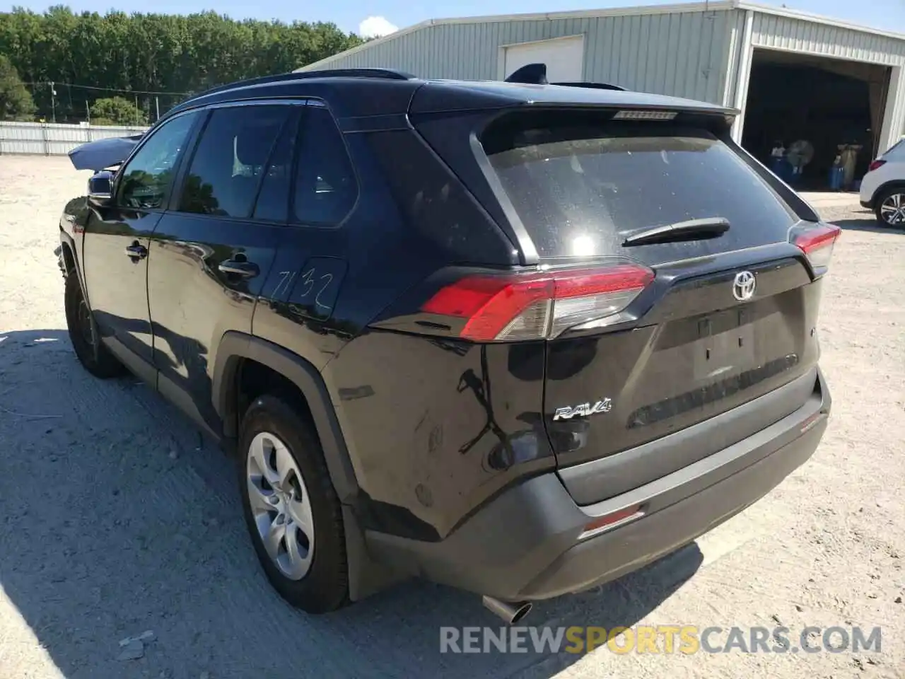 3 Photograph of a damaged car 2T3K1RFV4LW101961 TOYOTA RAV4 2020