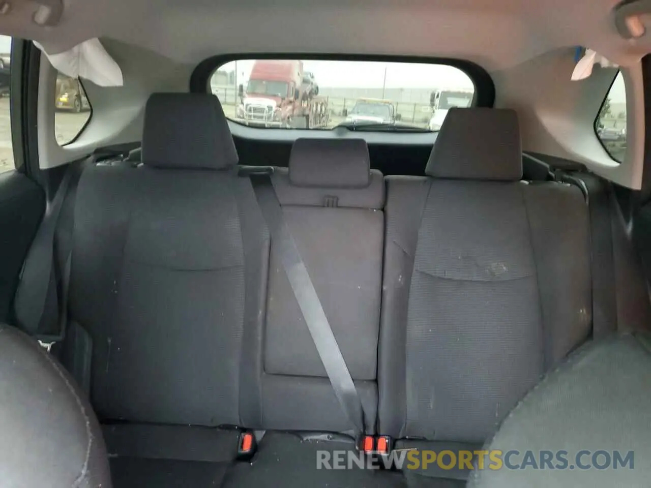 10 Photograph of a damaged car 2T3K1RFV5LC048107 TOYOTA RAV4 2020
