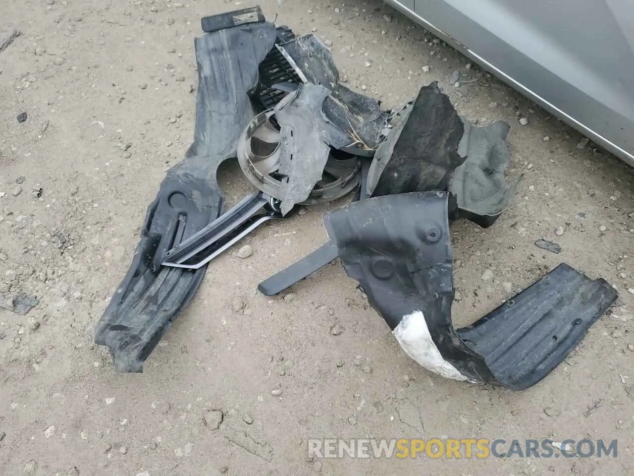 13 Photograph of a damaged car 2T3K1RFV5LC048107 TOYOTA RAV4 2020