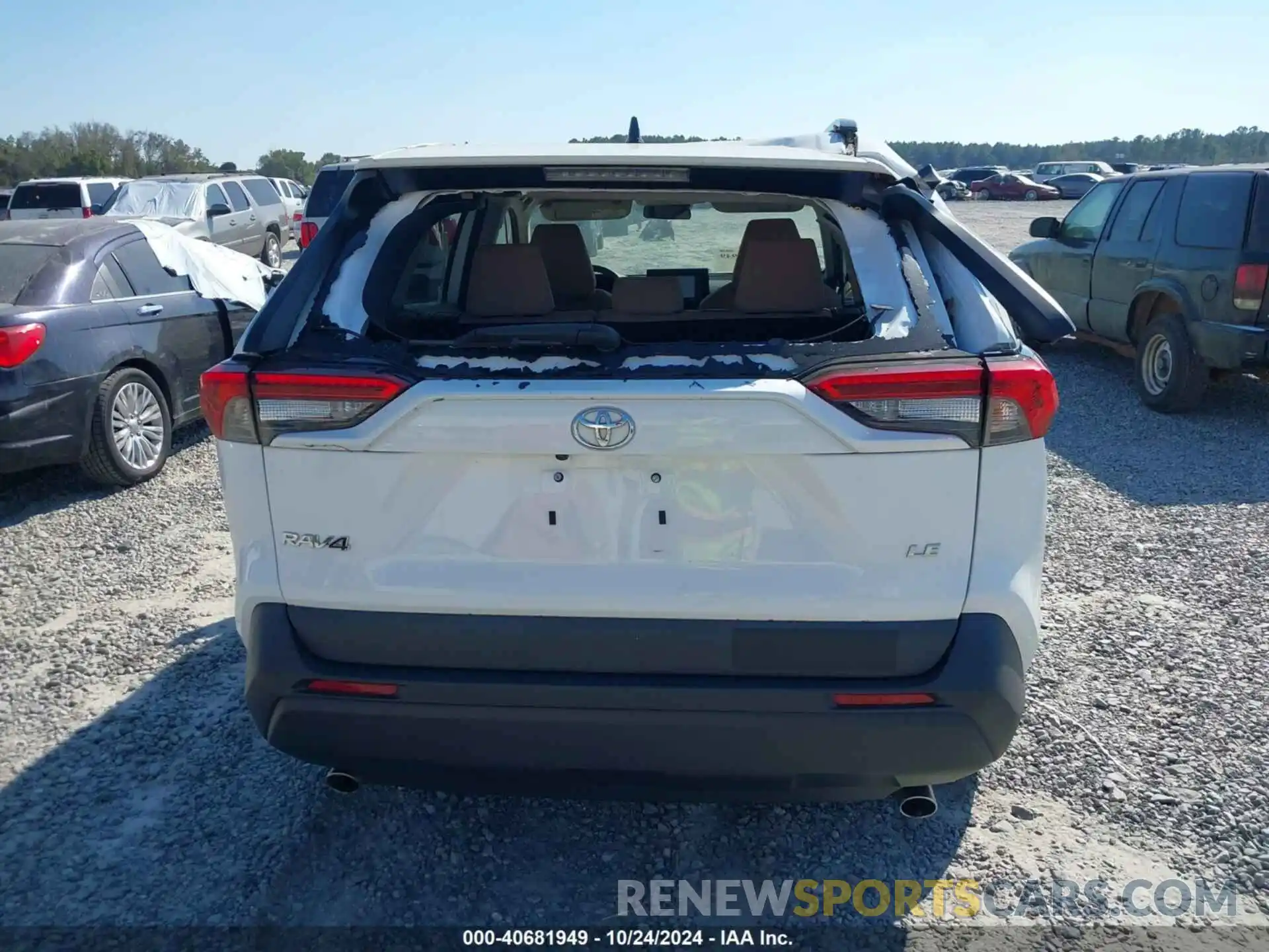 16 Photograph of a damaged car 2T3K1RFV5LC056353 TOYOTA RAV4 2020