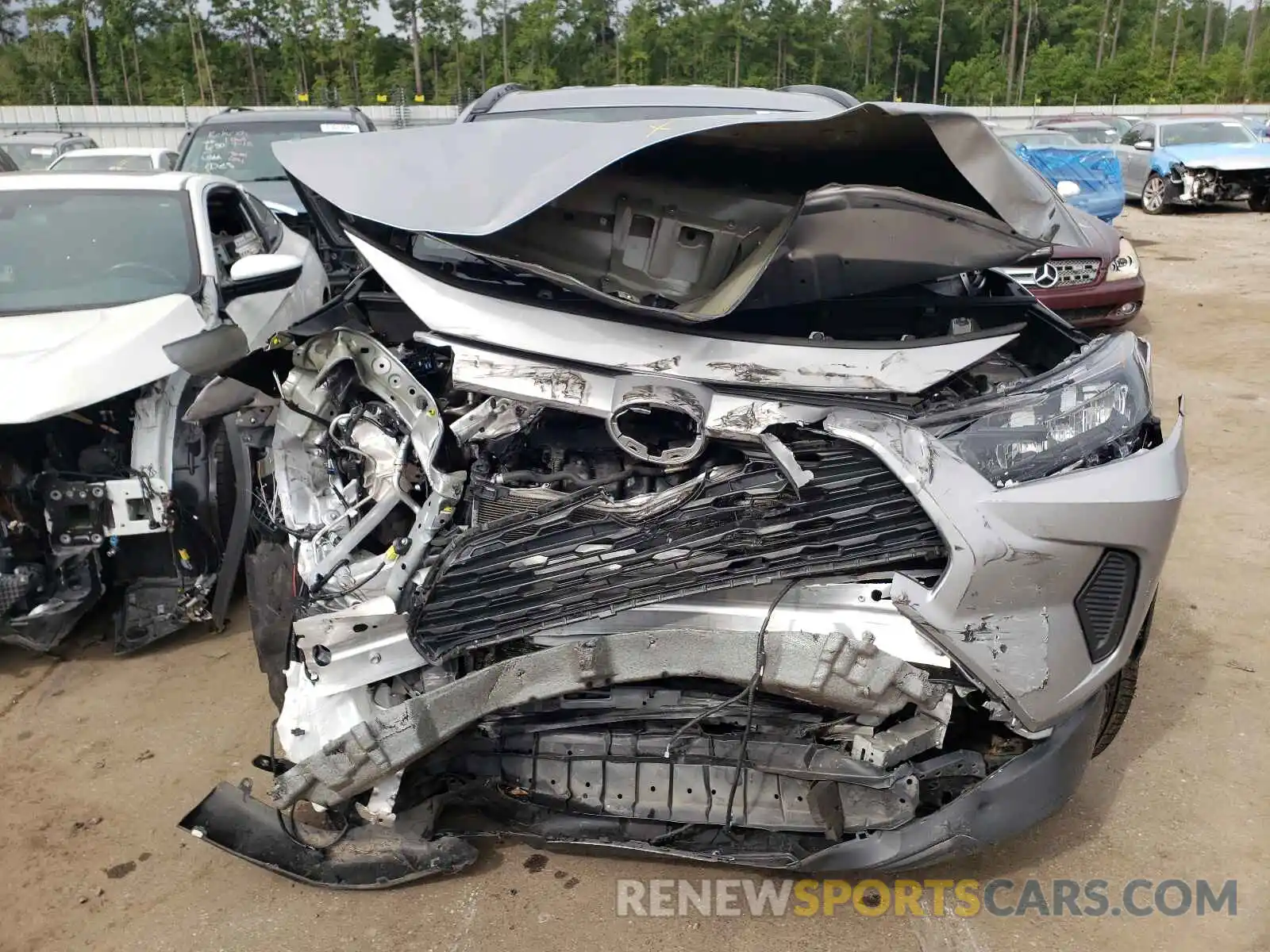 9 Photograph of a damaged car 2T3K1RFV5LC056871 TOYOTA RAV4 2020