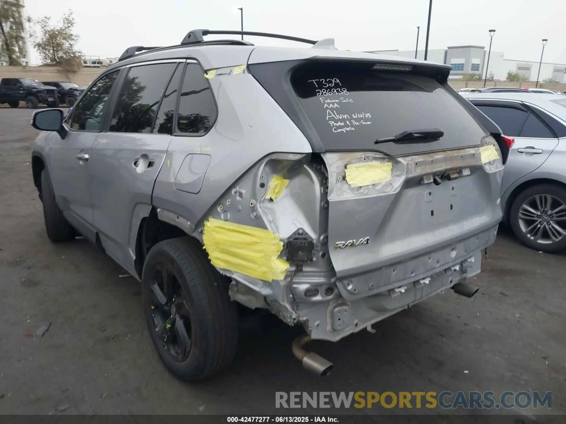 3 Photograph of a damaged car 2T3K1RFV5LW070848 TOYOTA RAV4 2020