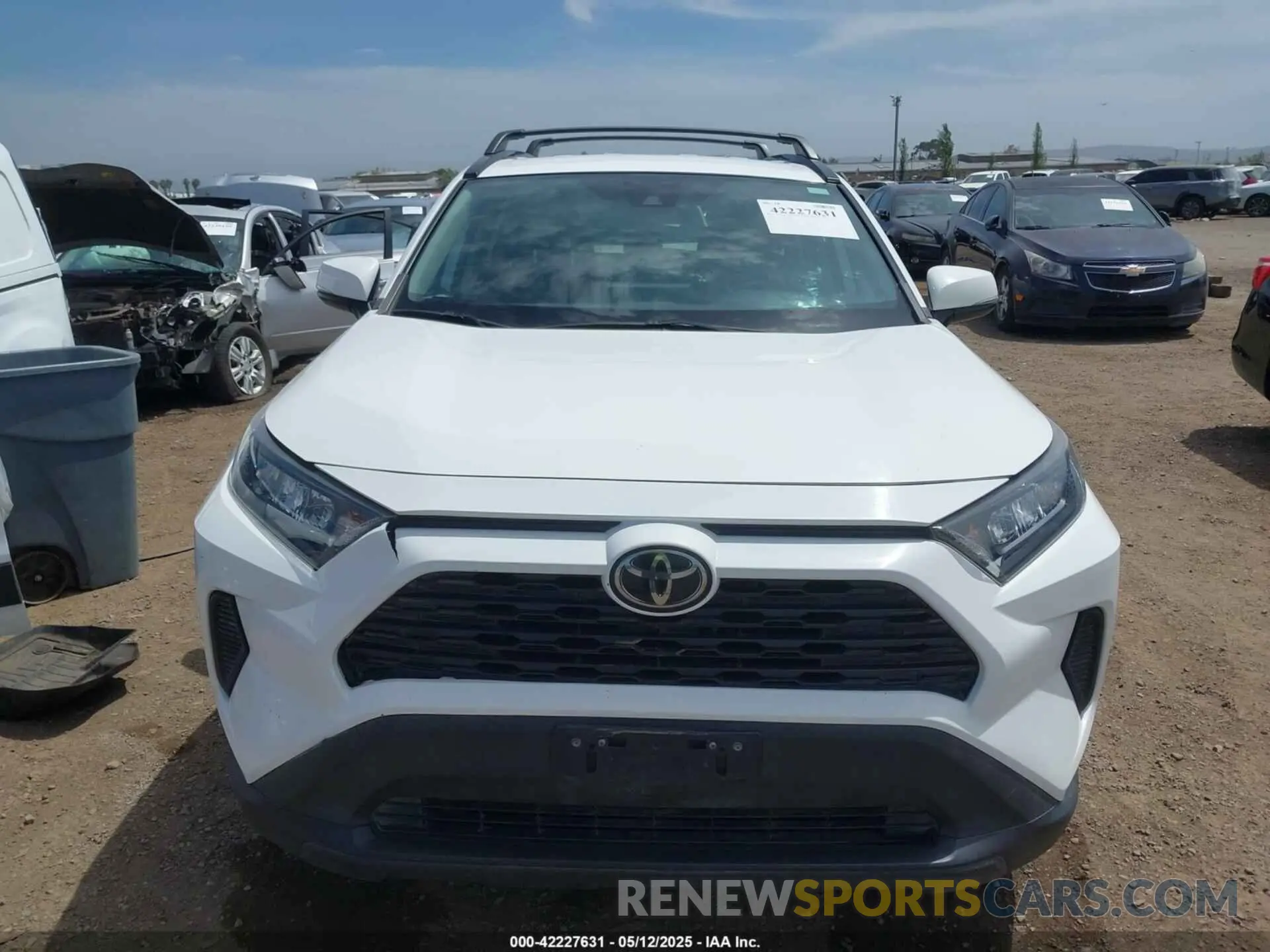 12 Photograph of a damaged car 2T3K1RFV5LW084927 TOYOTA RAV4 2020