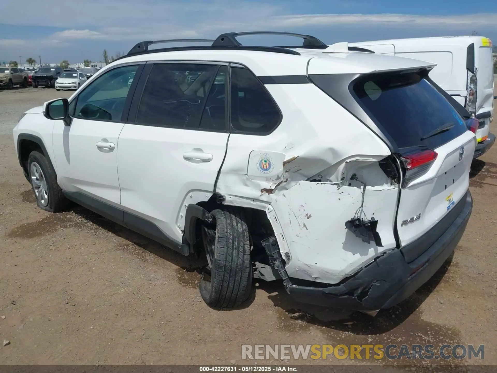 3 Photograph of a damaged car 2T3K1RFV5LW084927 TOYOTA RAV4 2020