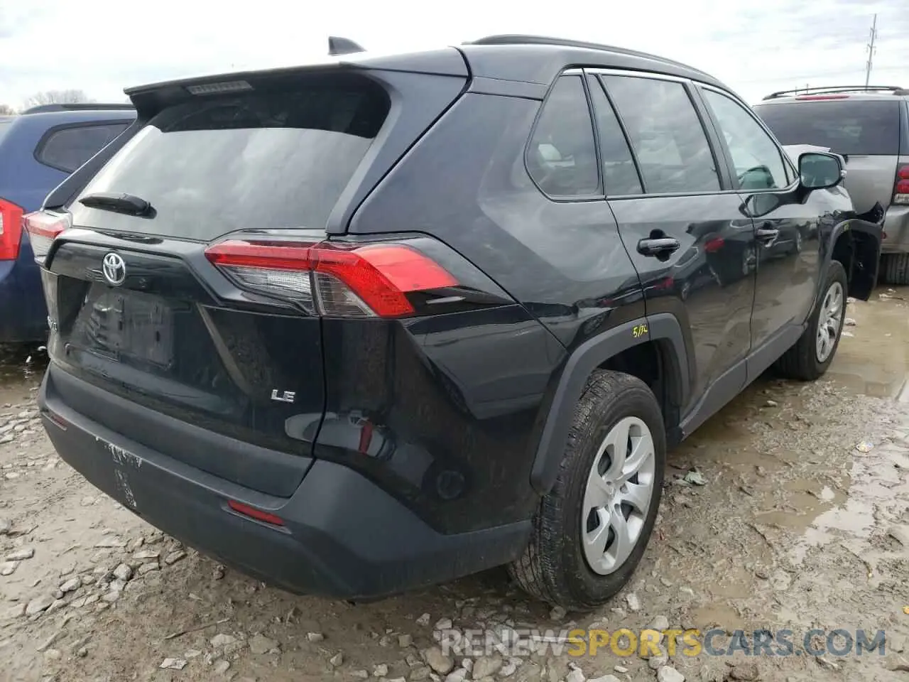 4 Photograph of a damaged car 2T3K1RFV9LC080977 TOYOTA RAV4 2020