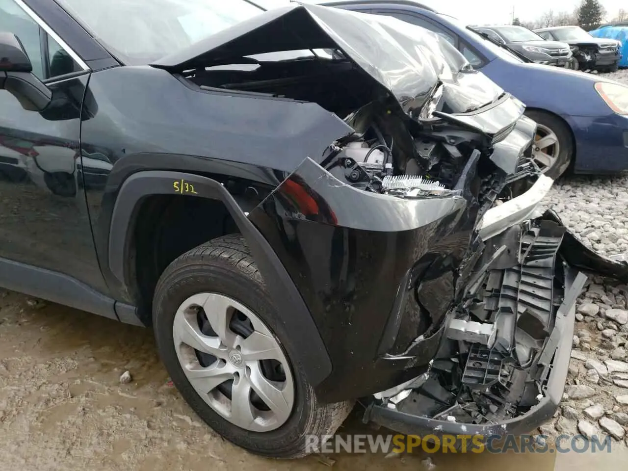 9 Photograph of a damaged car 2T3K1RFV9LC080977 TOYOTA RAV4 2020