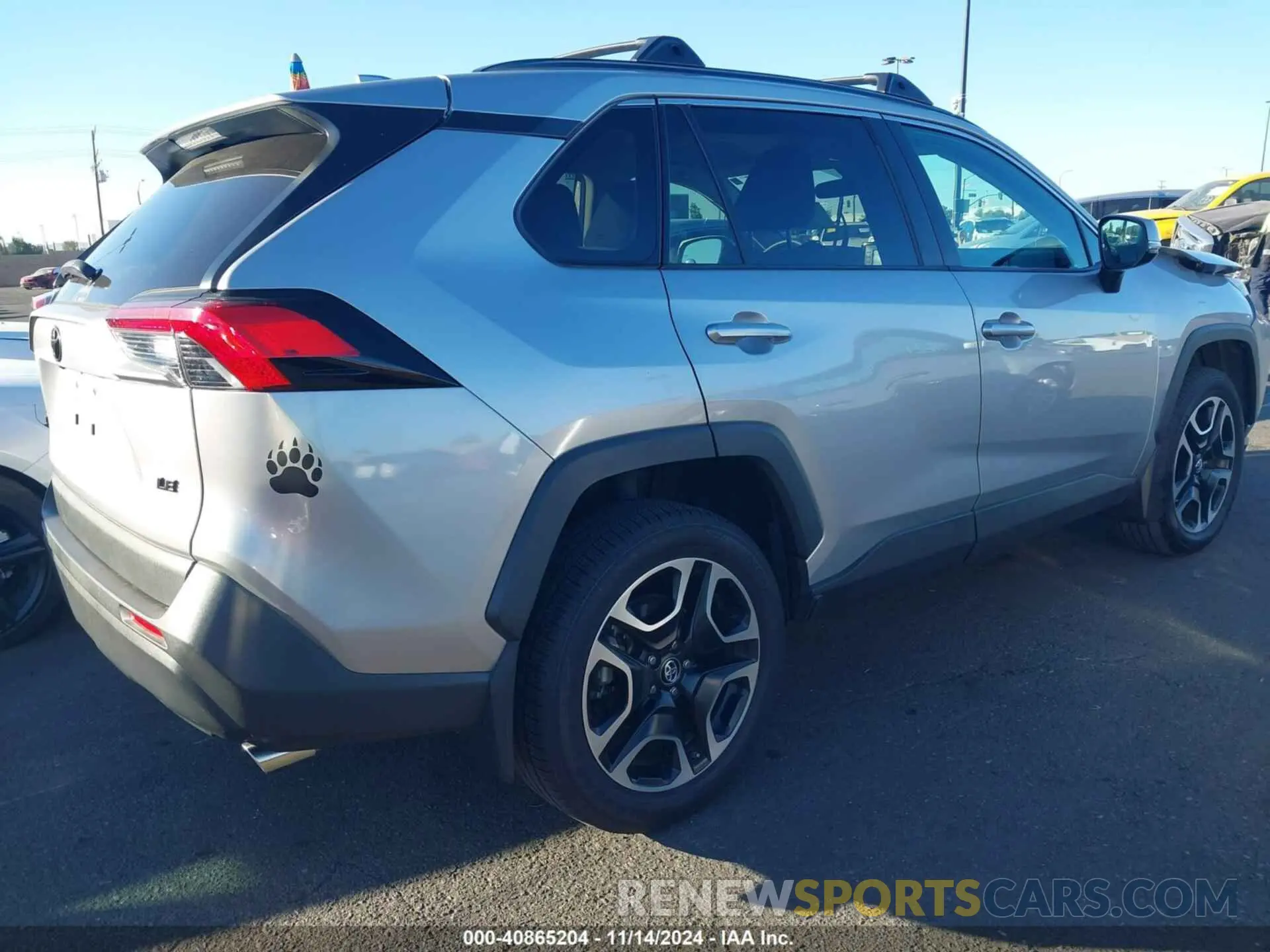 4 Photograph of a damaged car 2T3K1RFV9LW057634 TOYOTA RAV4 2020