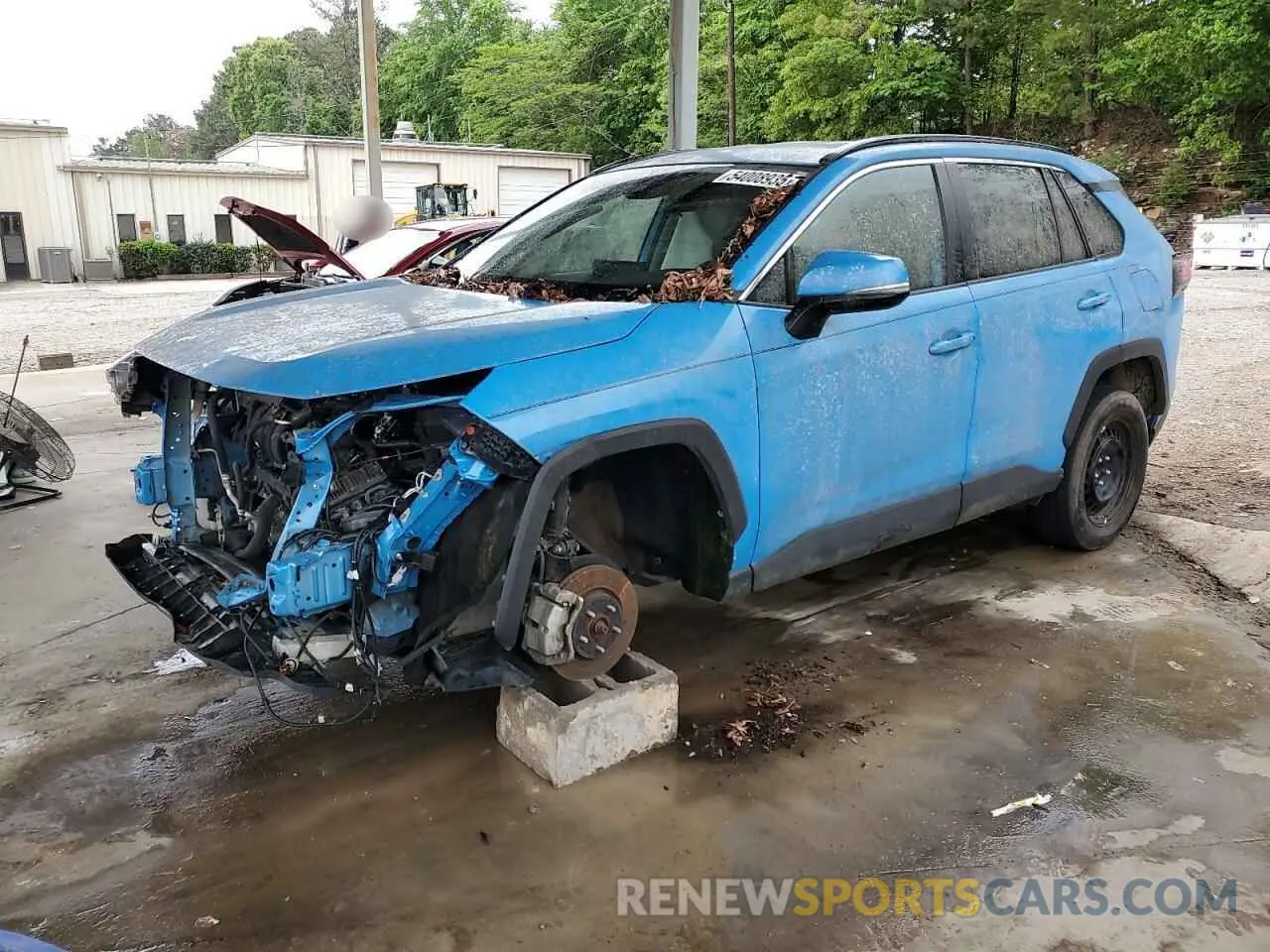 1 Photograph of a damaged car 2T3K1RFV9LW095865 TOYOTA RAV4 2020
