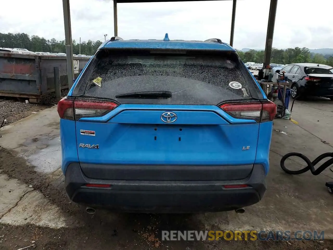 6 Photograph of a damaged car 2T3K1RFV9LW095865 TOYOTA RAV4 2020