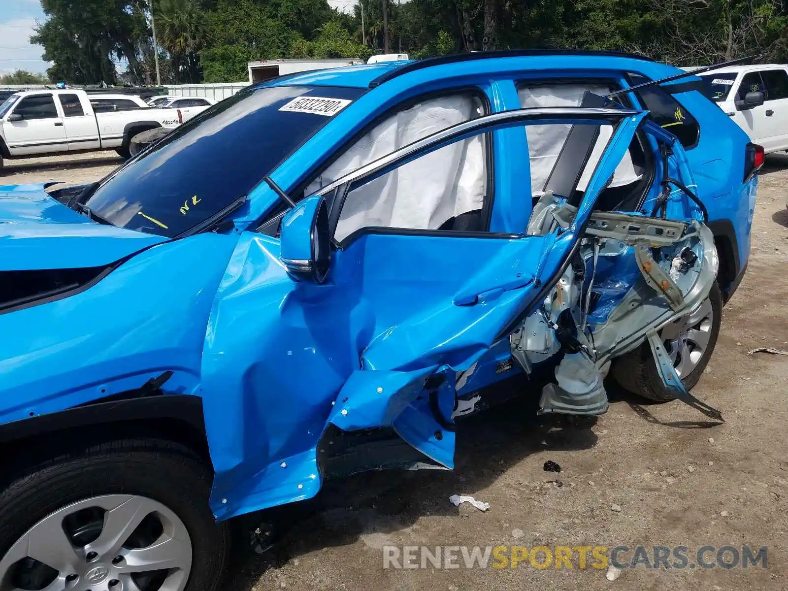 9 Photograph of a damaged car 2T3K1RFVXLC060124 TOYOTA RAV4 2020