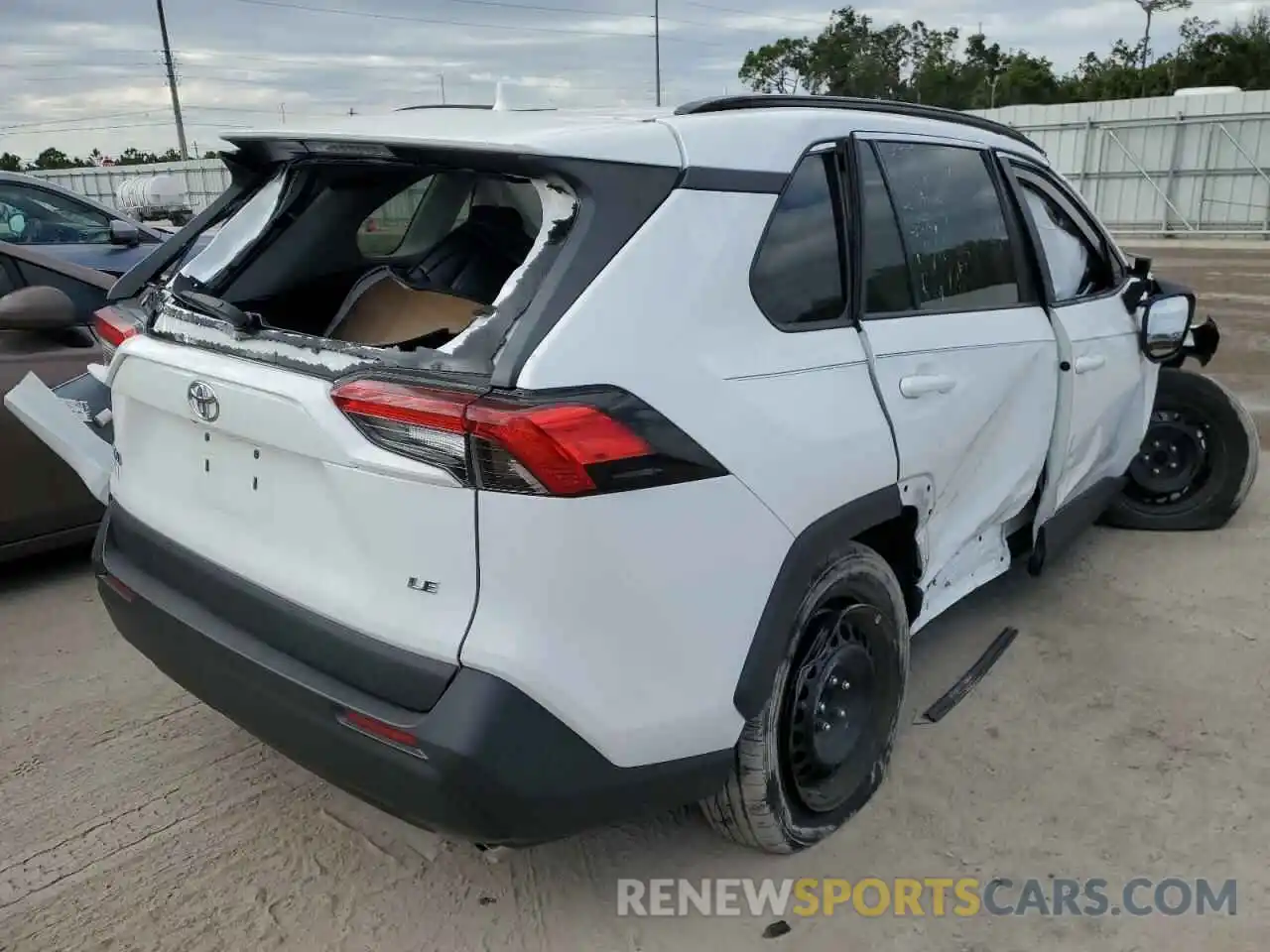 4 Photograph of a damaged car 2T3K1RFVXLC065209 TOYOTA RAV4 2020