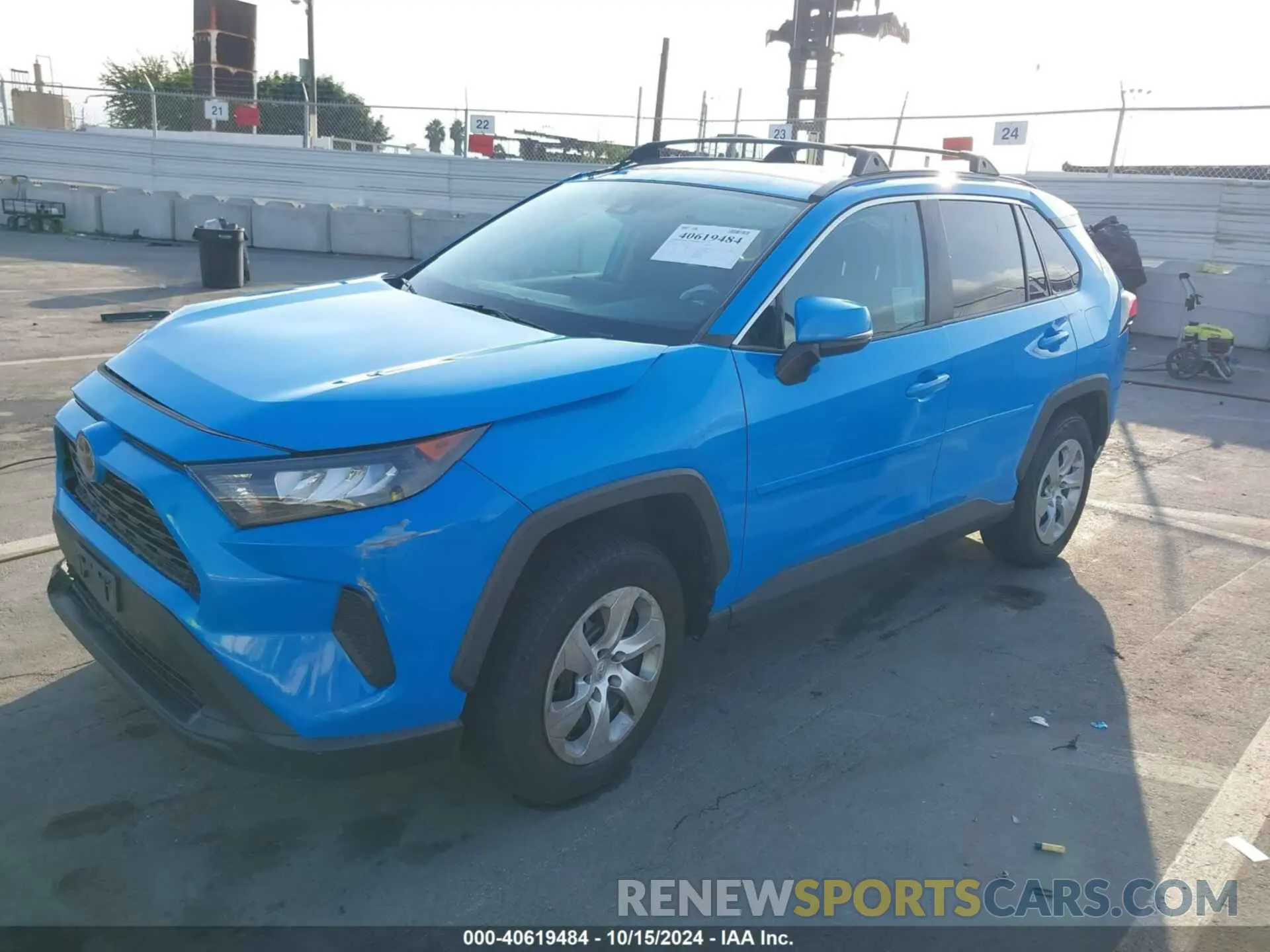 2 Photograph of a damaged car 2T3K1RFVXLW073826 TOYOTA RAV4 2020