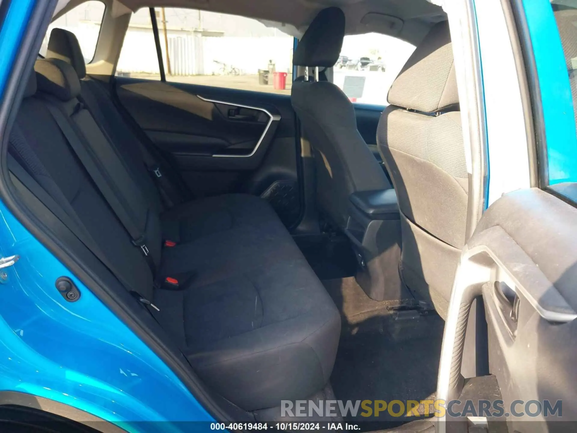 8 Photograph of a damaged car 2T3K1RFVXLW073826 TOYOTA RAV4 2020