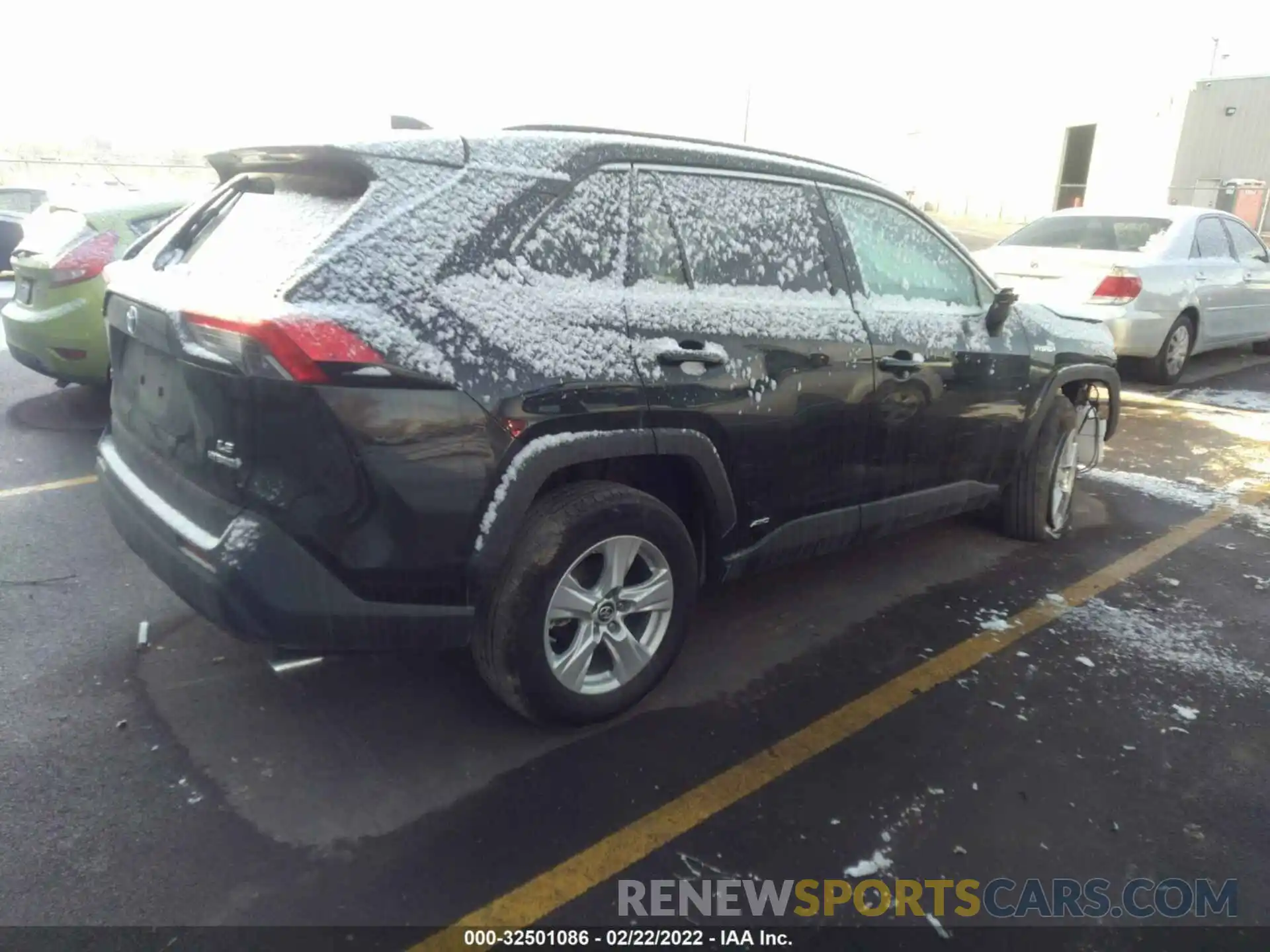 4 Photograph of a damaged car 2T3L6RFV7LW001004 TOYOTA RAV4 2020