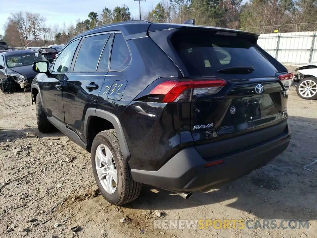 3 Photograph of a damaged car 2T3LWRFV0LW089720 TOYOTA RAV4 2020