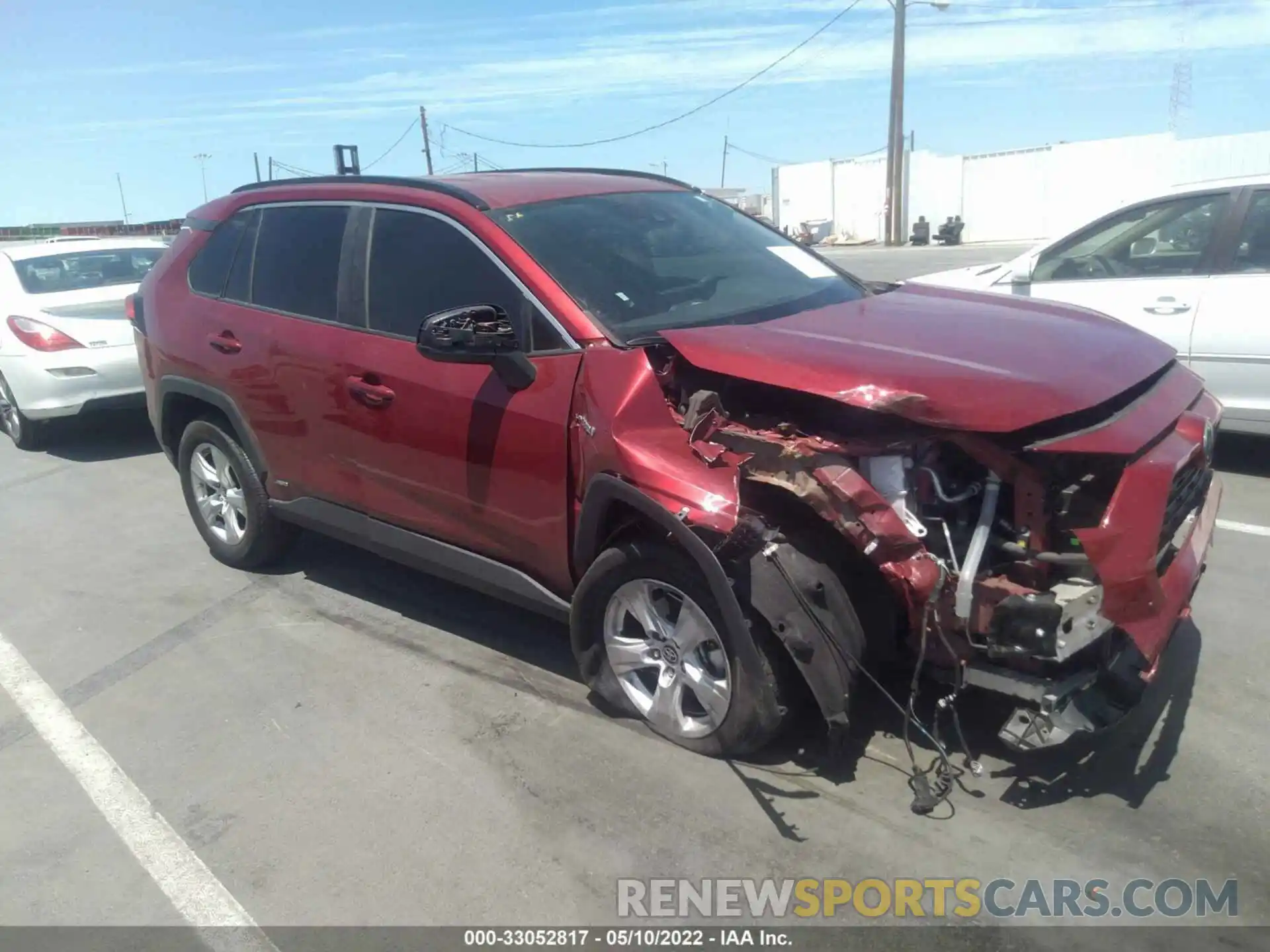 1 Photograph of a damaged car 2T3LWRFV2LW062146 TOYOTA RAV4 2020