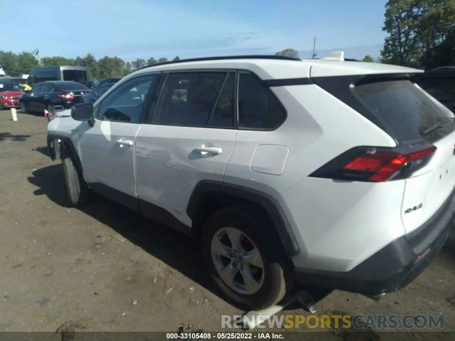 3 Photograph of a damaged car 2T3LWRFV2LW076337 TOYOTA RAV4 2020