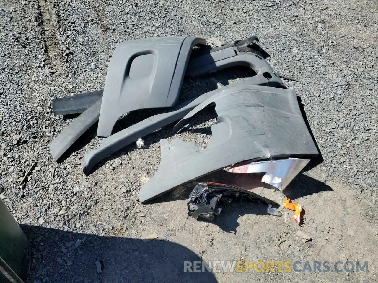 15 Photograph of a damaged car 2T3LWRFV5LW091673 TOYOTA RAV4 2020