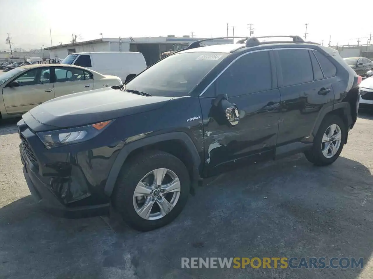 1 Photograph of a damaged car 2T3LWRFVXLW086176 TOYOTA RAV4 2020