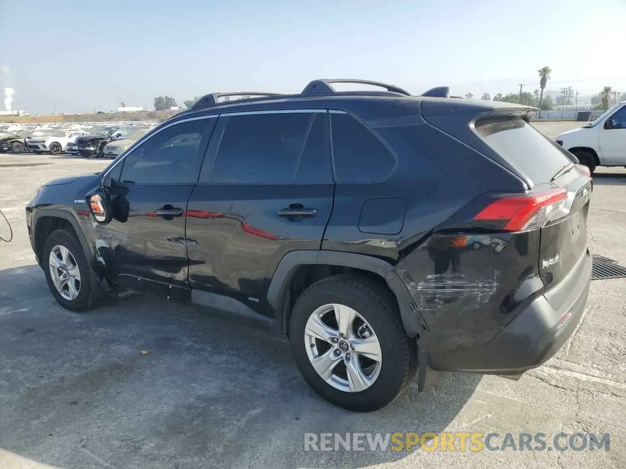 2 Photograph of a damaged car 2T3LWRFVXLW086176 TOYOTA RAV4 2020