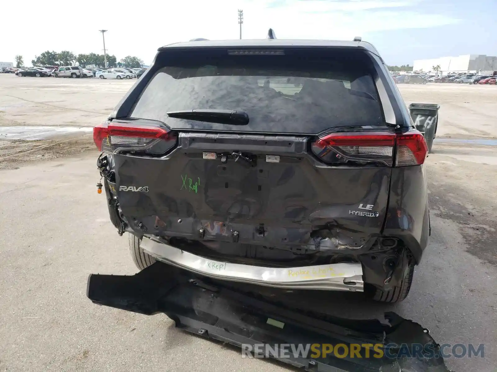 9 Photograph of a damaged car 2T3MWRFV0LW057547 TOYOTA RAV4 2020