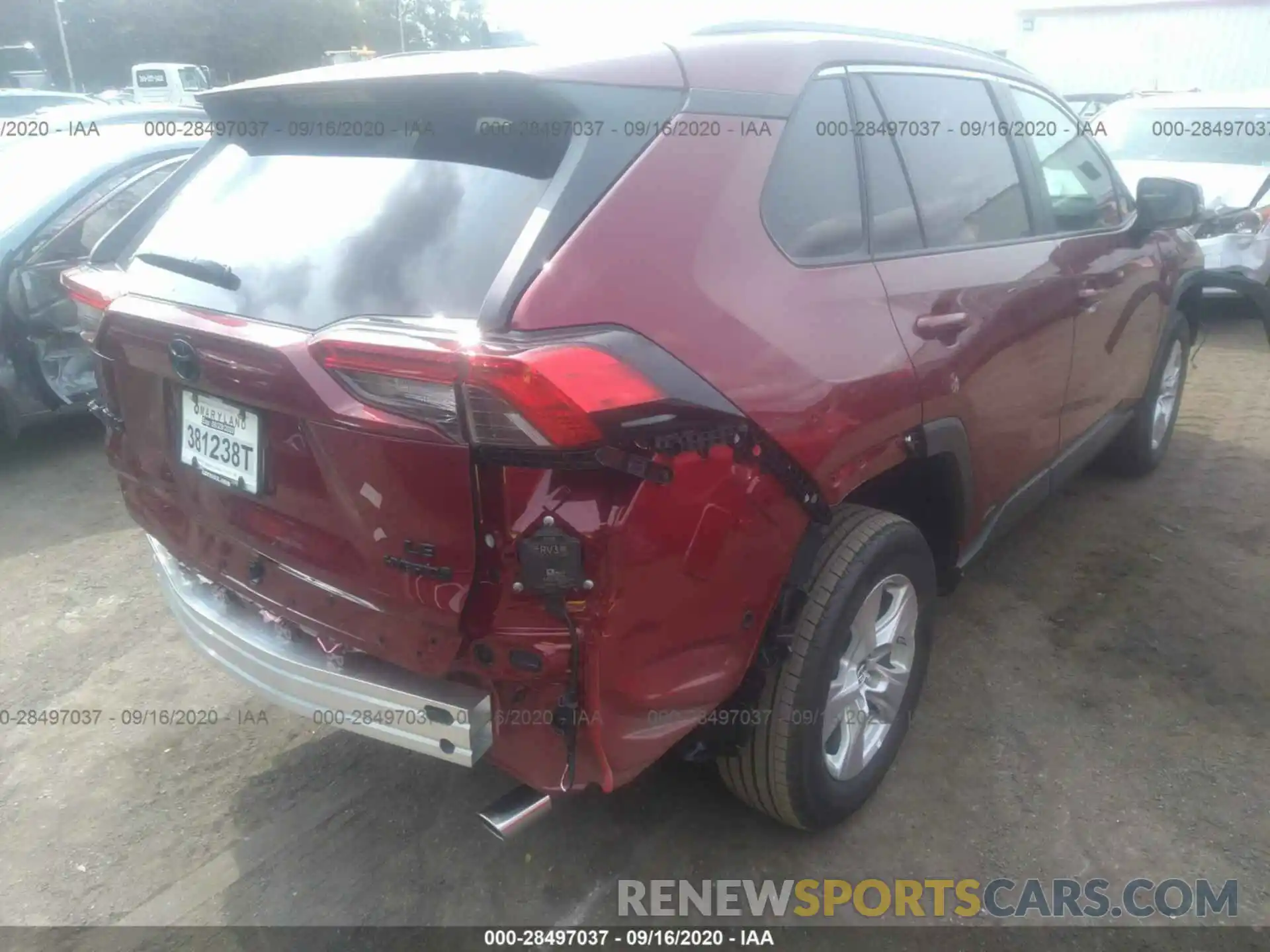 4 Photograph of a damaged car 2T3MWRFV0LW089057 TOYOTA RAV4 2020