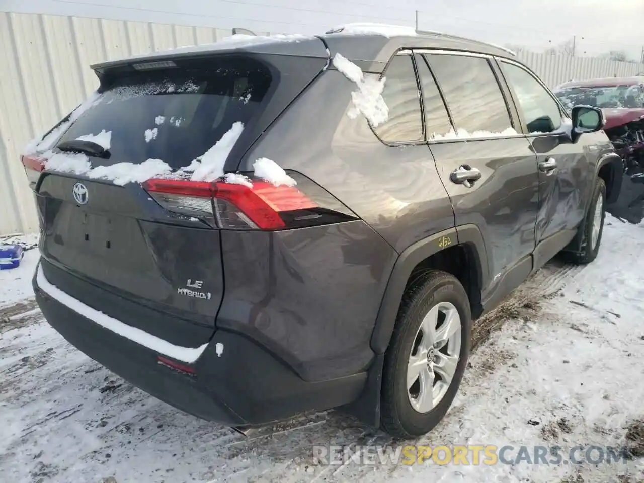 4 Photograph of a damaged car 2T3MWRFV1LW090167 TOYOTA RAV4 2020