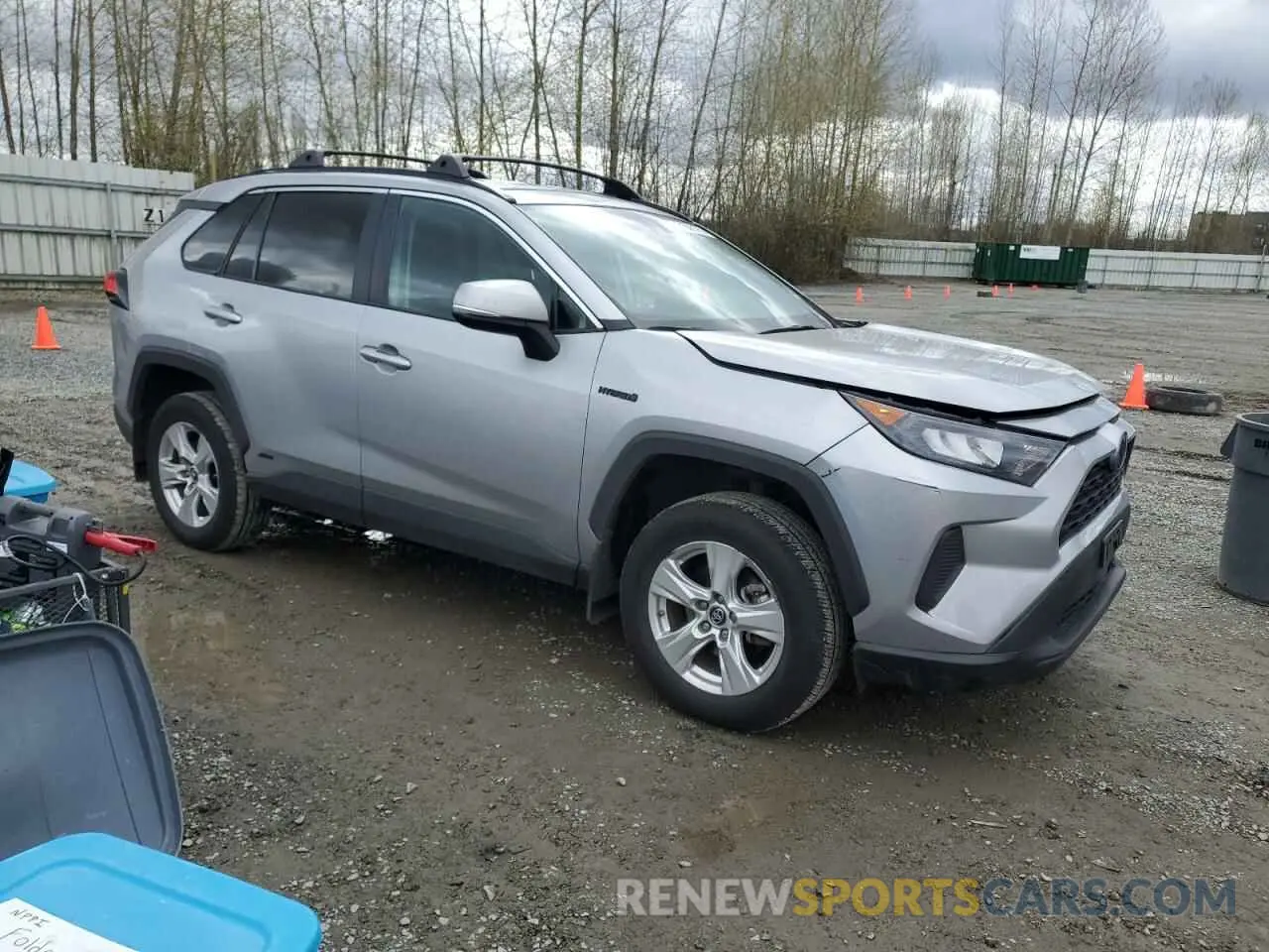 4 Photograph of a damaged car 2T3MWRFV2LW048798 TOYOTA RAV4 2020