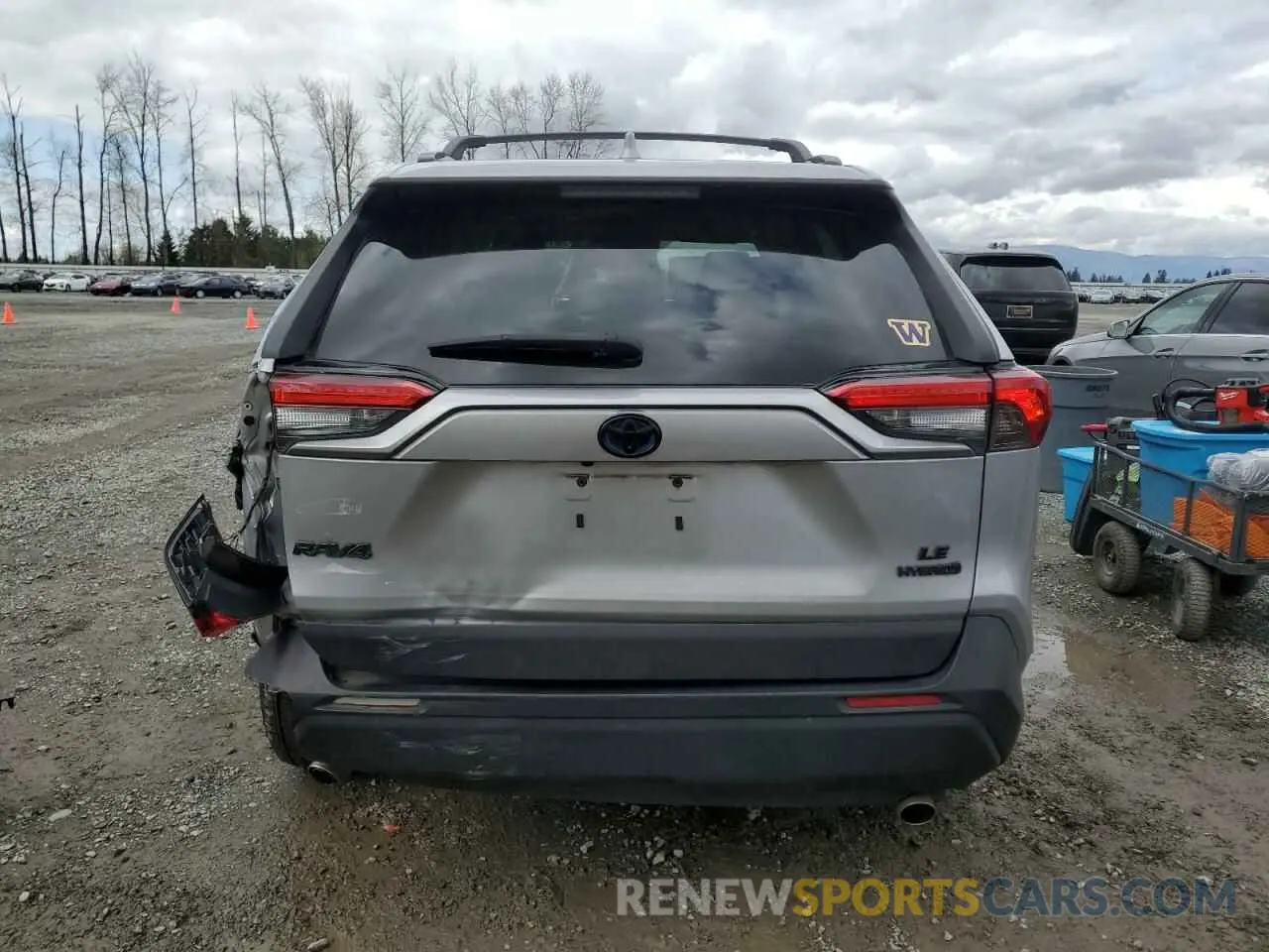 6 Photograph of a damaged car 2T3MWRFV2LW048798 TOYOTA RAV4 2020